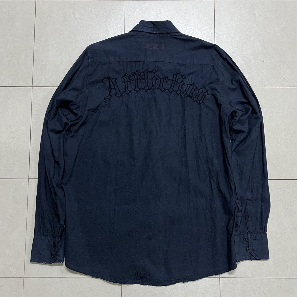 Affliction × Vintage Rare Affliction Black On Black Logo Shirt Size US L / EU 52-54 / 3 - 12 Thumbnail