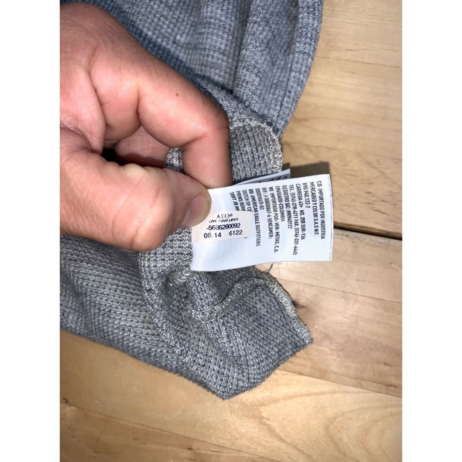 American Eagle Outfitters American Eagle Outfitters Henley T-Shirt Shirt Long Sleeve Men M Gray Thermal Knit Cotton Classic Preppy 90s Season: Winter Fall Spring Mens Size US M / EU 48-50 / 2 - 7 Thumbnail