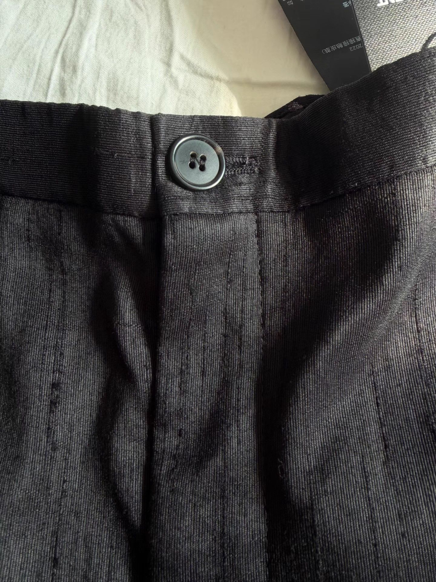 Saint Laurent Paris Saint Laurent Double-Pleated Silk Blend Dress Pants K33 Size US 32 / EU 48 - 6 Thumbnail