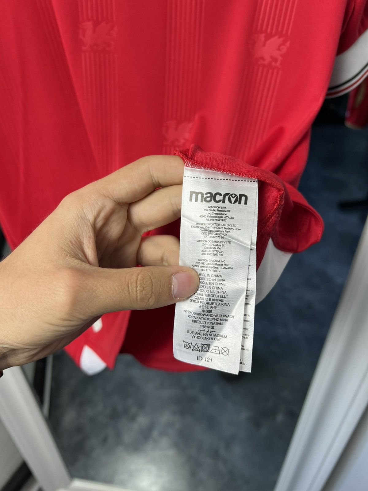 Macron × Vintage Wrexham AFC Home Jersey 2023/24 Macron XL – Mint Condition Size US XL / EU 56 / 4 - 15 Thumbnail