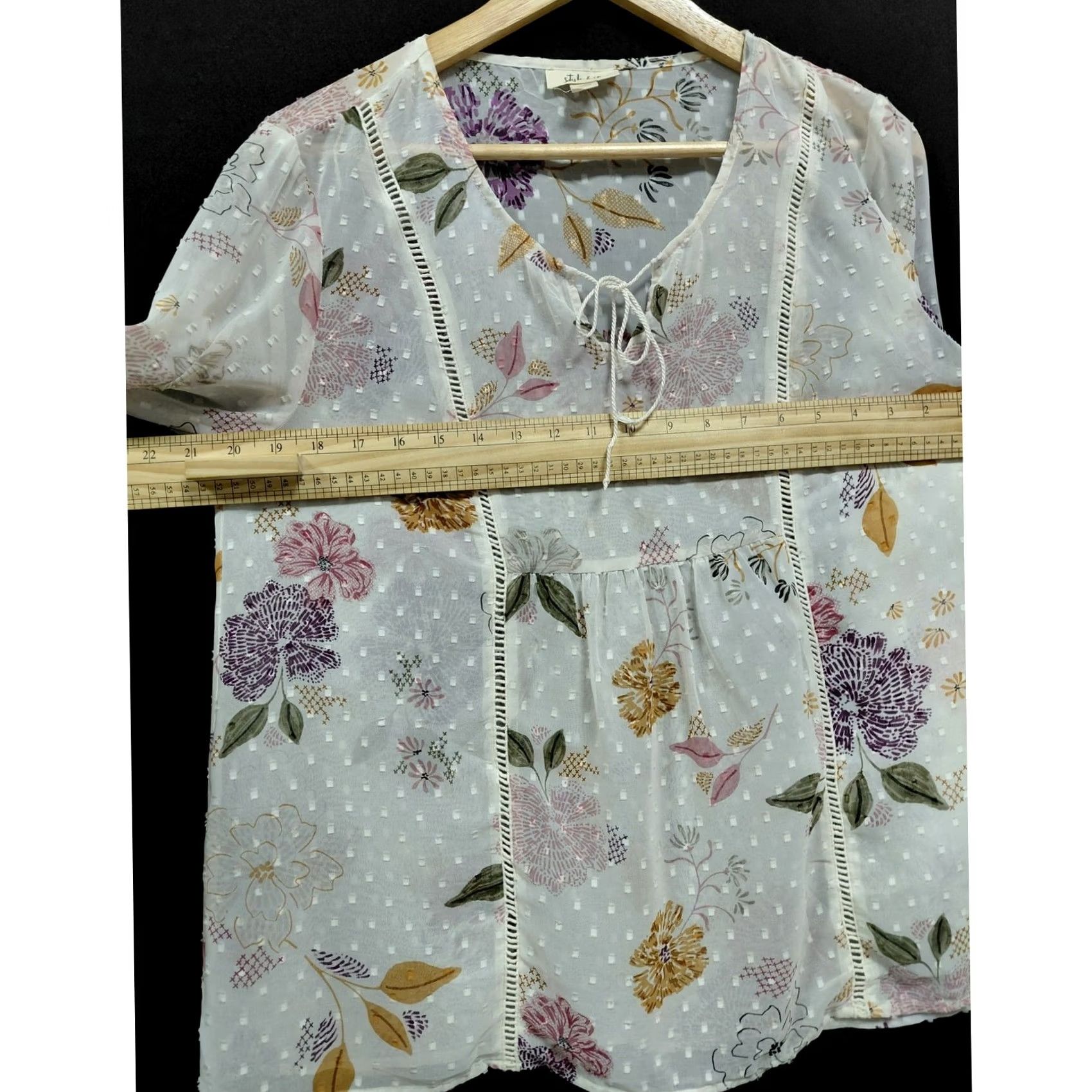 Style & Co Style & Co White Floral Blouse Women's M Long Sleeve V-Neck Woven Polyester Casual Workwear Size M / US 6-8 / IT 42-44 - 4 Thumbnail