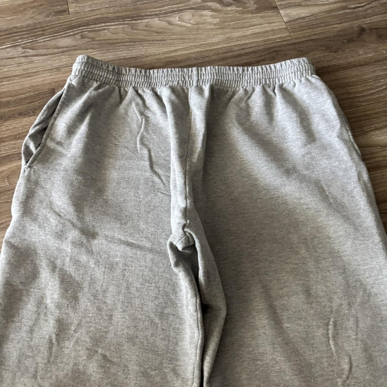 Japanese Brand Crazy Vintage Y2K/2000s Baggy Grey Skater Essential Sweatpants! Fits L Size US 36 / EU 52 - 4 Thumbnail
