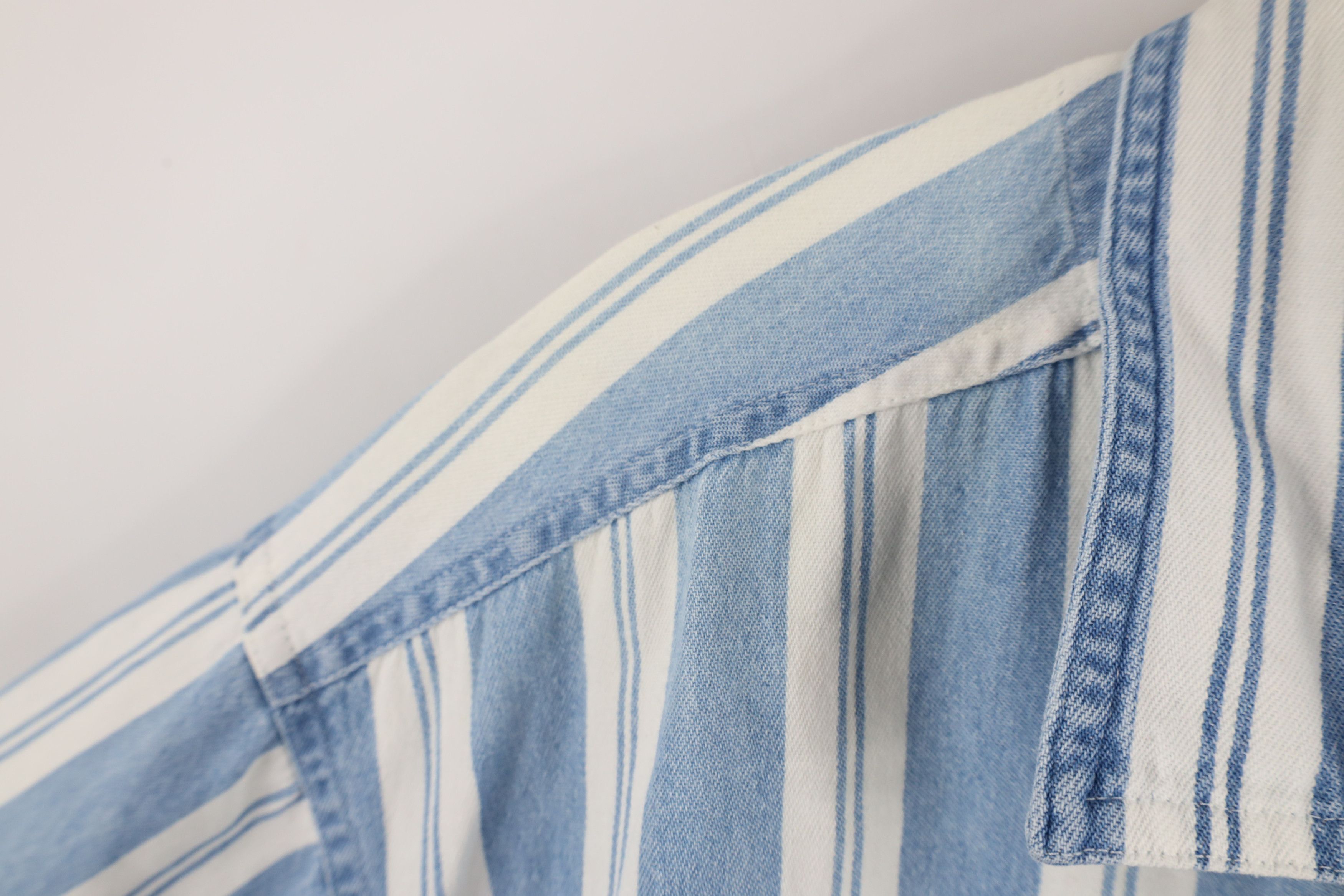 Vintage Vintage 90s Streetwear Baggy Fit Short Sleeve Button Shirt Size US L / EU 52-54 / 3 - 6 Thumbnail