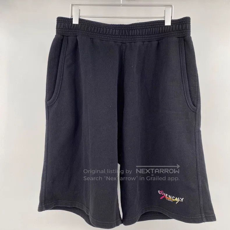 Givenchy Givenchy SizeM Colorful Cursive Lettering Short Pants Size US 30 / EU 46 - 1 Thumbnail