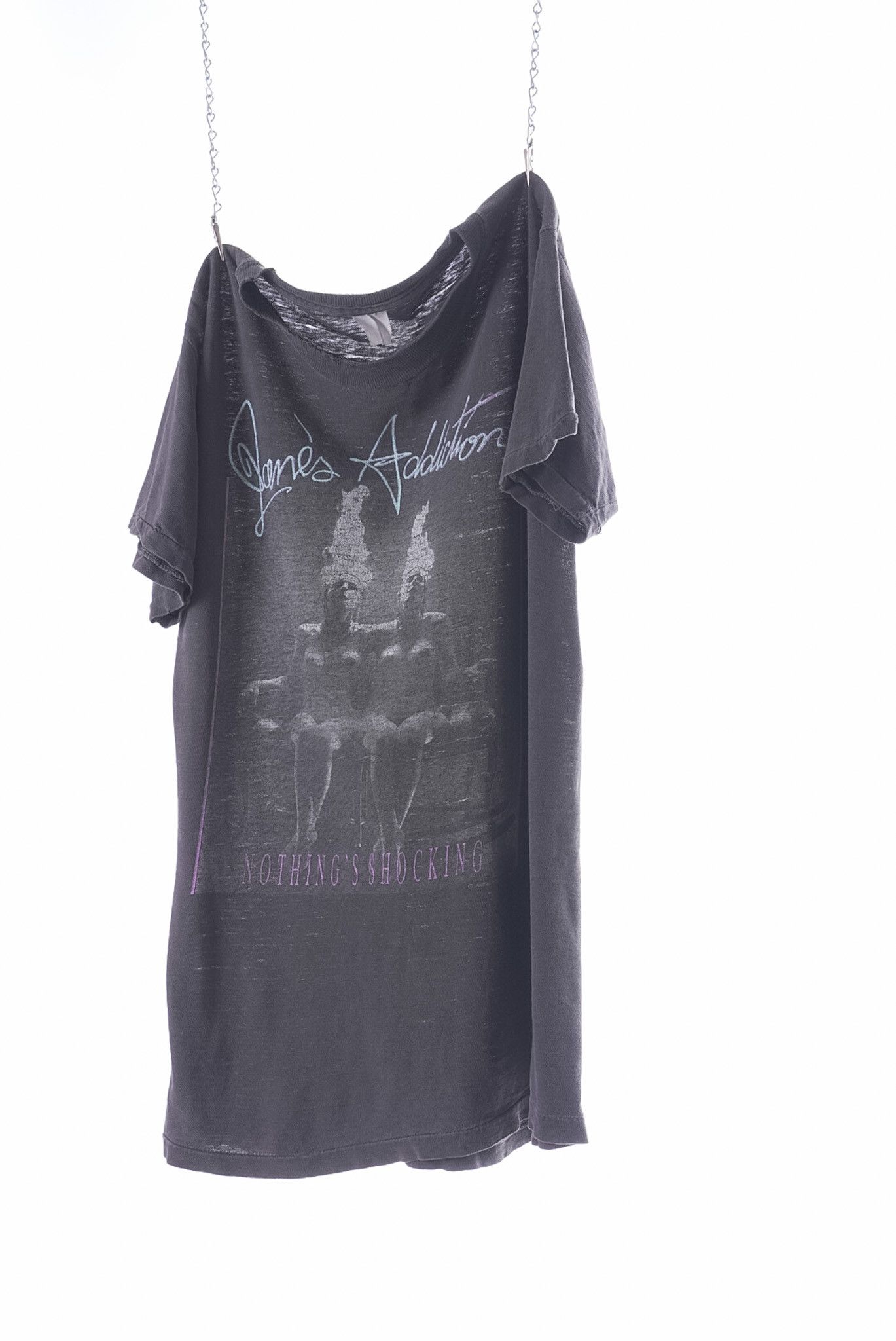 Vintage VINTAGE 1988 JANES ADDICITION ‘NOTHINGS SHOCKING’ T-SHIRT Size US L / EU 52-54 / 3 - 9 Thumbnail