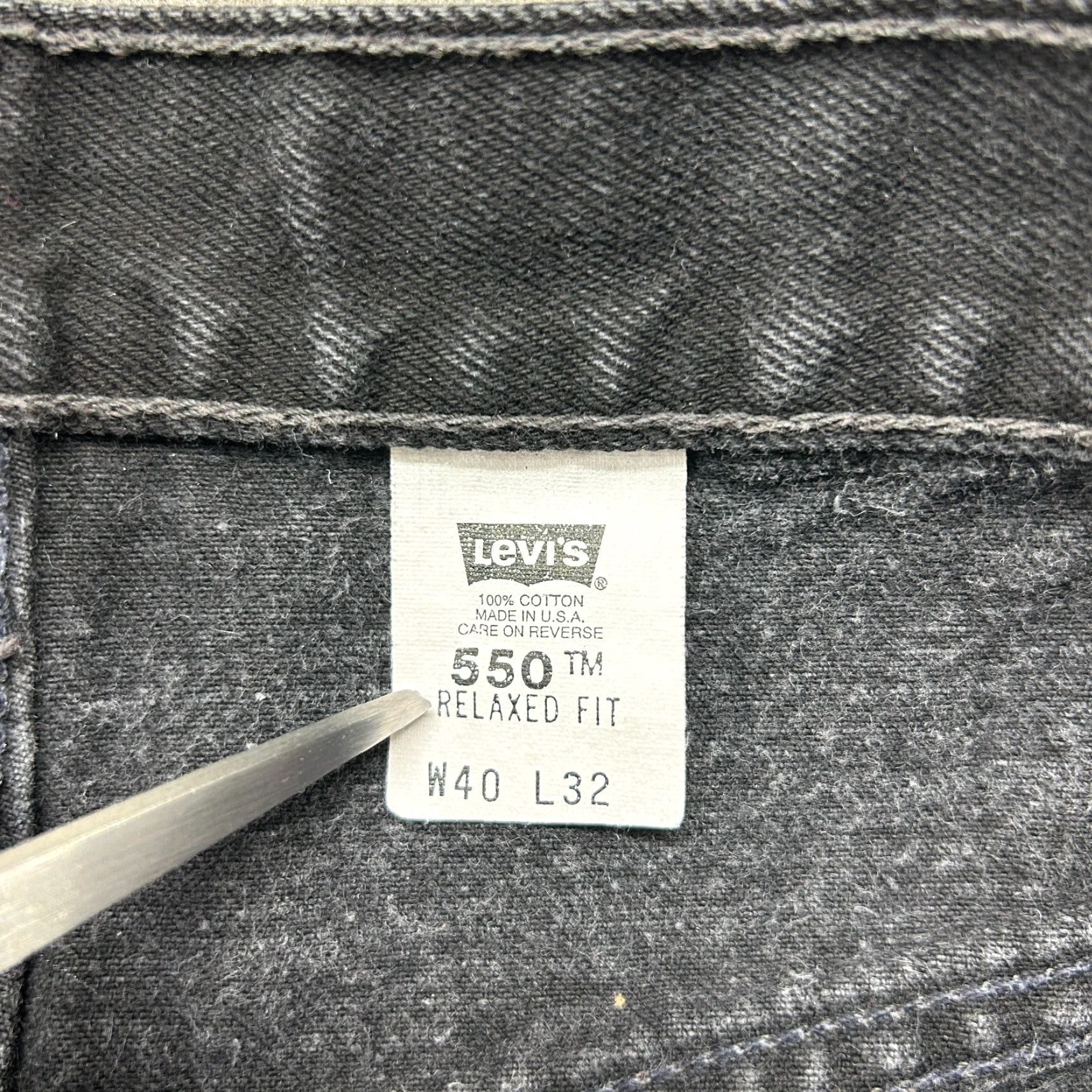 Levi's VINTAGE Levi's 550 Jeans Mens 40x32 Black Dark Wash Cotton USA Relaxed Straight 5-Pocket 90s Mens Jeans Size US 40 / EU 56 - 3 Thumbnail