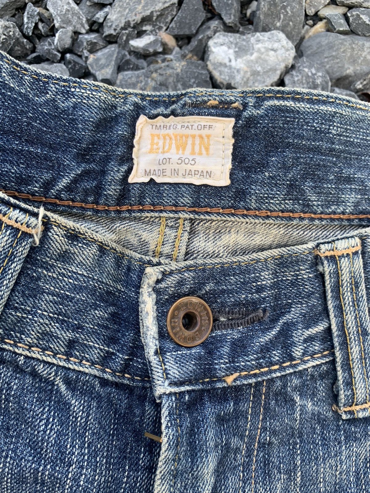 Edwin VINTAGE EDWIN 505Z SELVEDGE RUSTY JAPANESE DISTRESSED DENIM Size US 32 / EU 48 - 15 Thumbnail