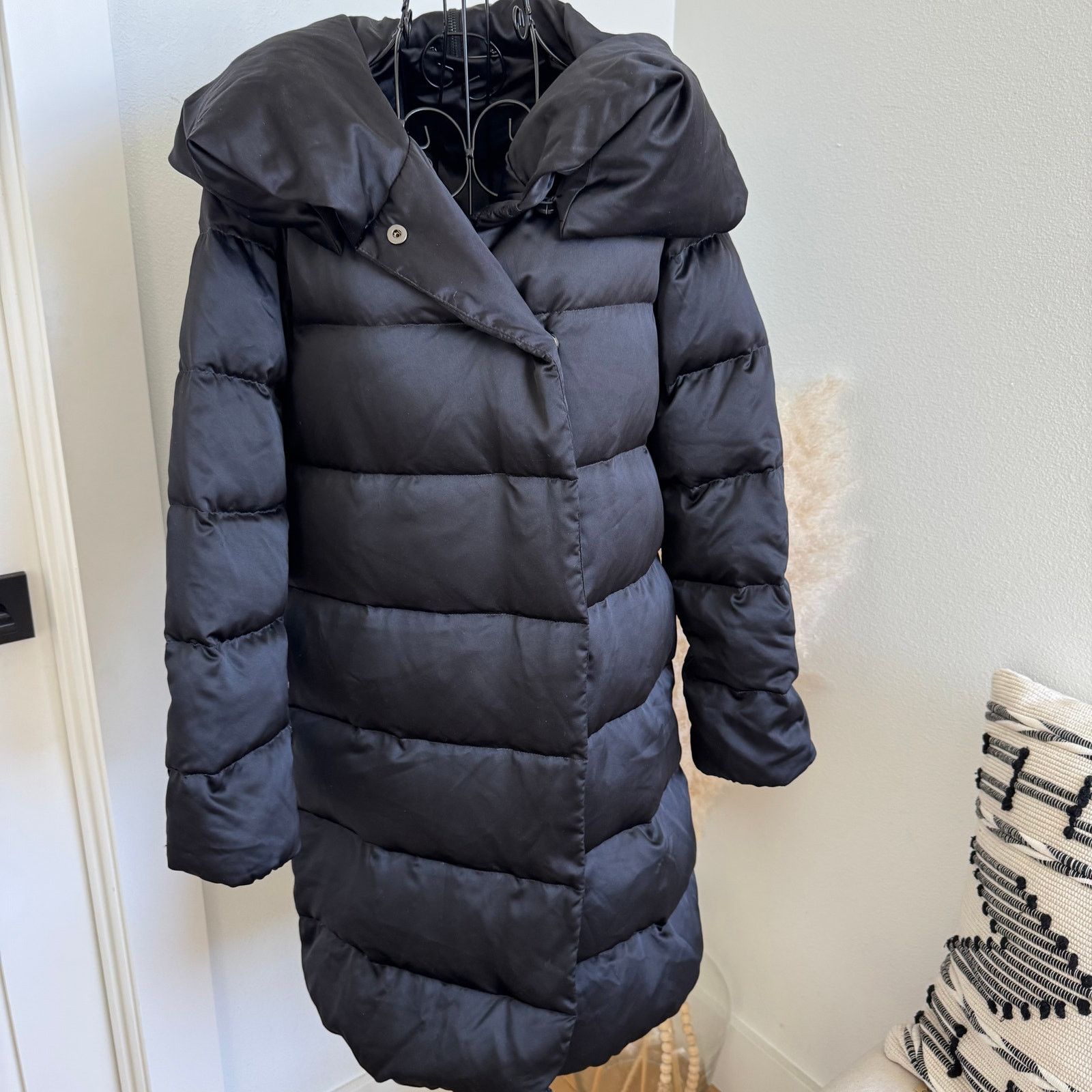 Diane von Furstenberg DVF Goose Down Black Satin Zona Puffer Zip Hood Coat Size P Size XS / US 0-2 / IT 36-38 - 5 Thumbnail