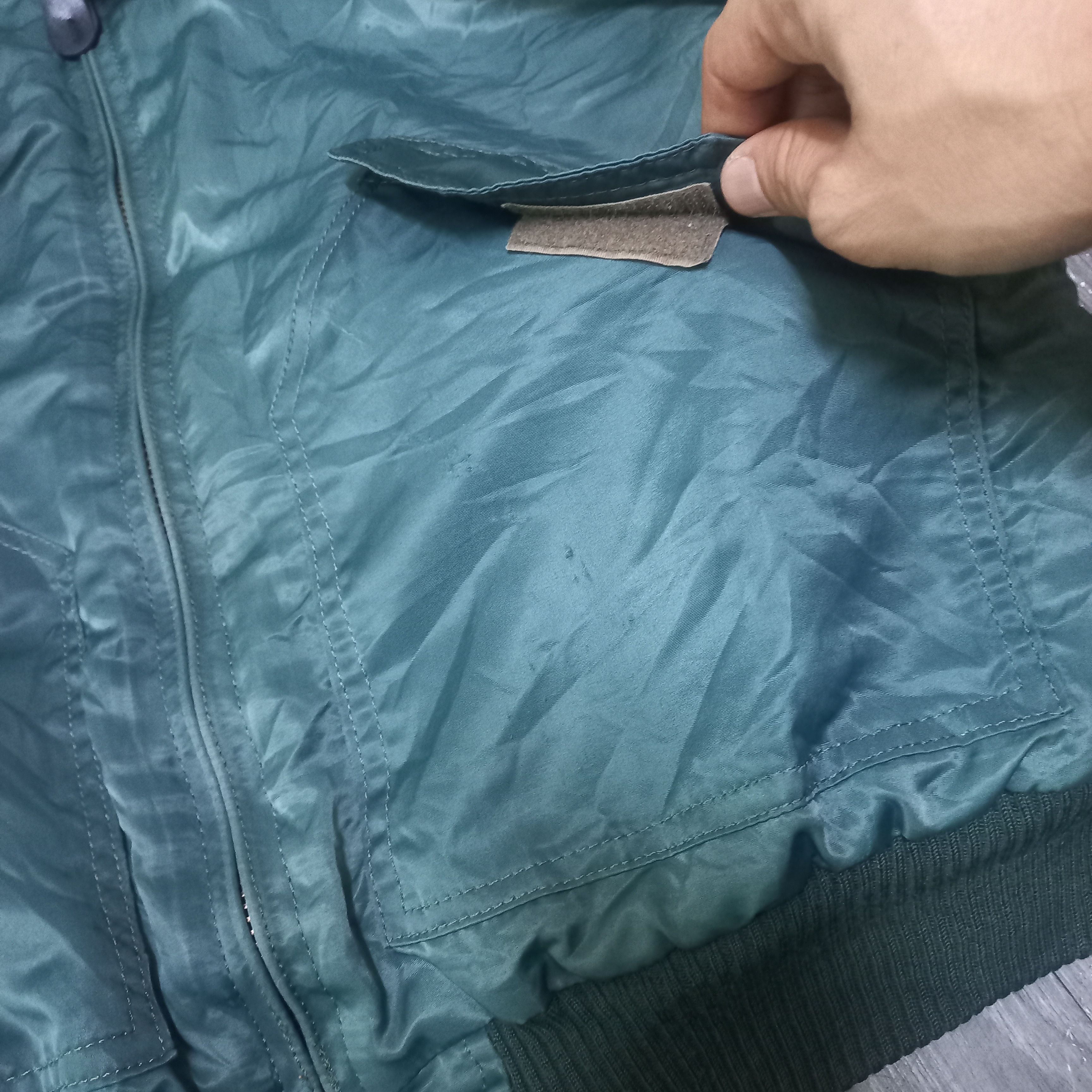 Alpha Industries × Vintage Vintage alpha industries bomber jackets Size US M / EU 48-50 / 2 - 11 Thumbnail