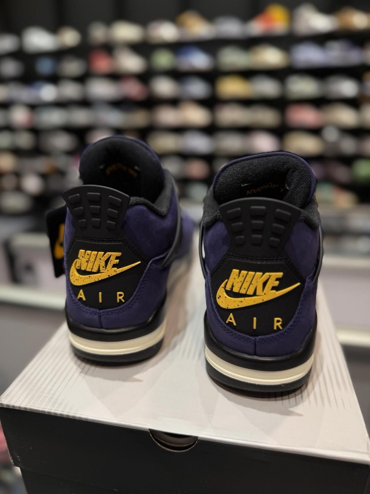 Jordan Brand Air Jordan 4 Retro Lakers "Imperial Purple" FV5029-500 (9.5) Size US 9.5 / EU 42-43 - 5 Thumbnail