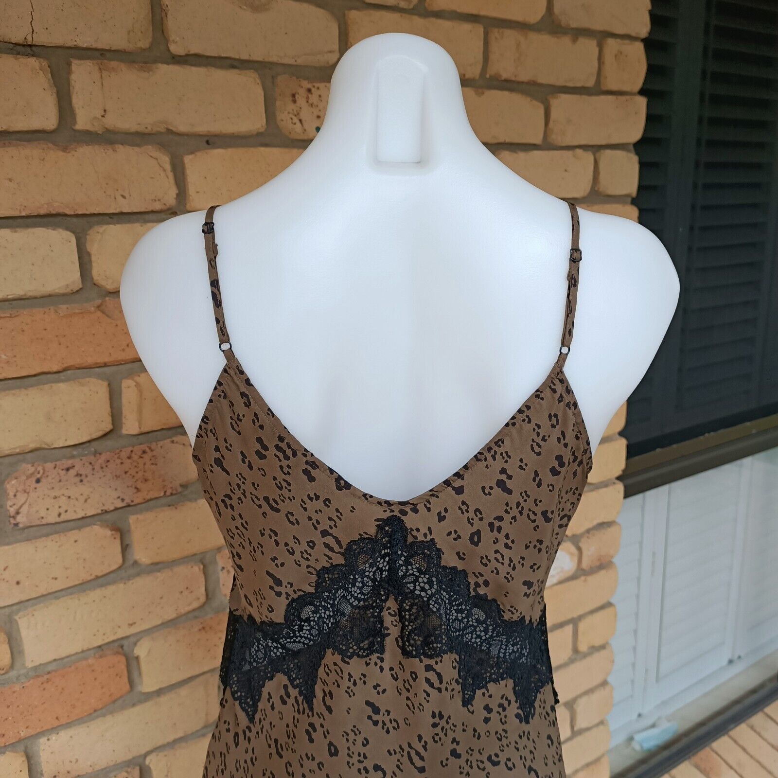 Designer × Uniqlo Carine Roitfeld X Uniqlo Silk Leopard Tank Top Brown Lace Size M / US 6-8 / IT 42-44 - 7 Thumbnail