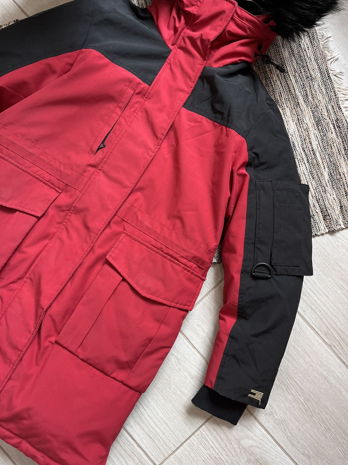 Tommy Hilfiger Tommy Hilfiger Parka Women's down jacket red minimalistic Size XS / US 0-2 / IT 36-38 - 7 Thumbnail