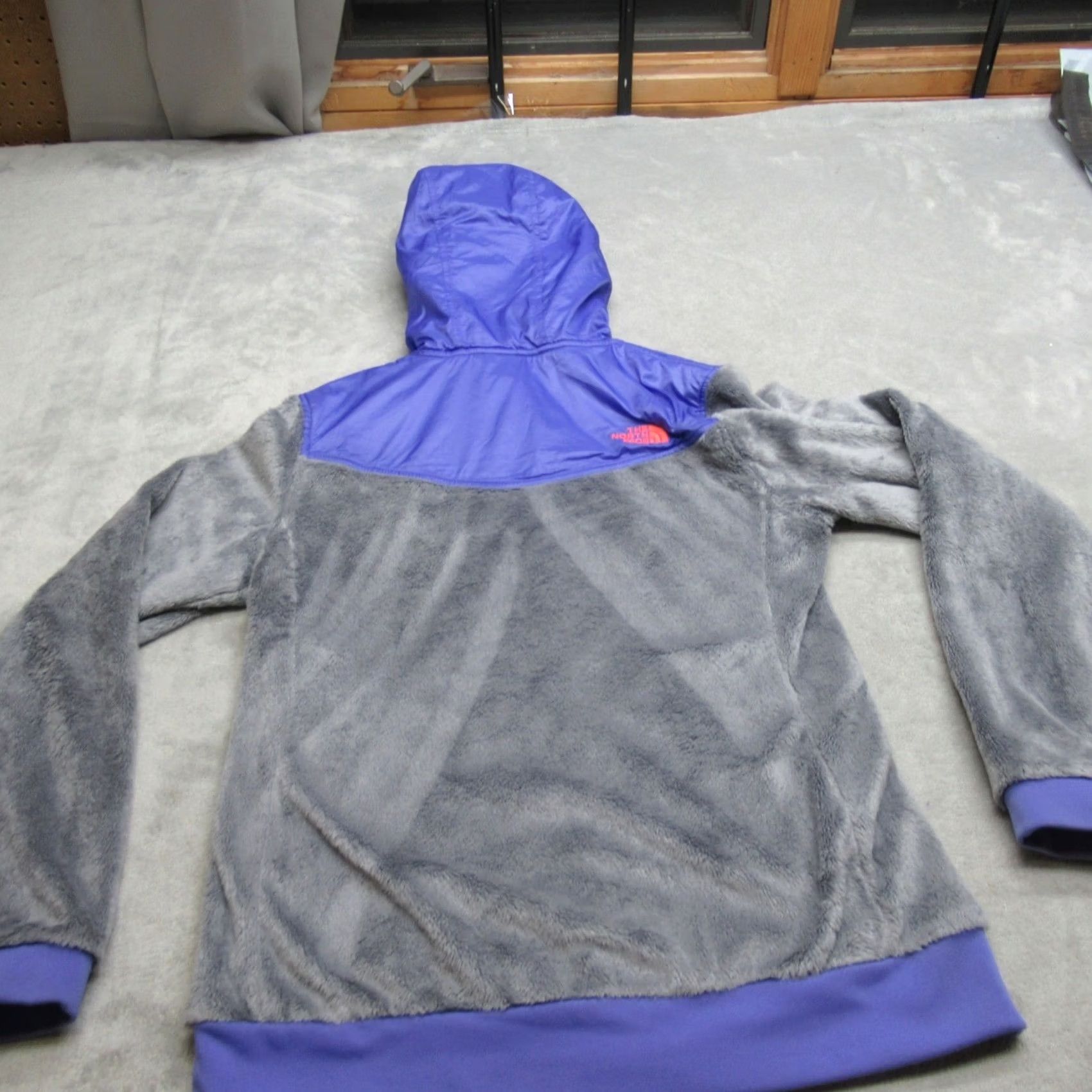 The North Face The North Face Hoodie Women M Gray Pockets Osito Fleece Full Zip Jacket Size M / US 6-8 / IT 42-44 - 2 Thumbnail