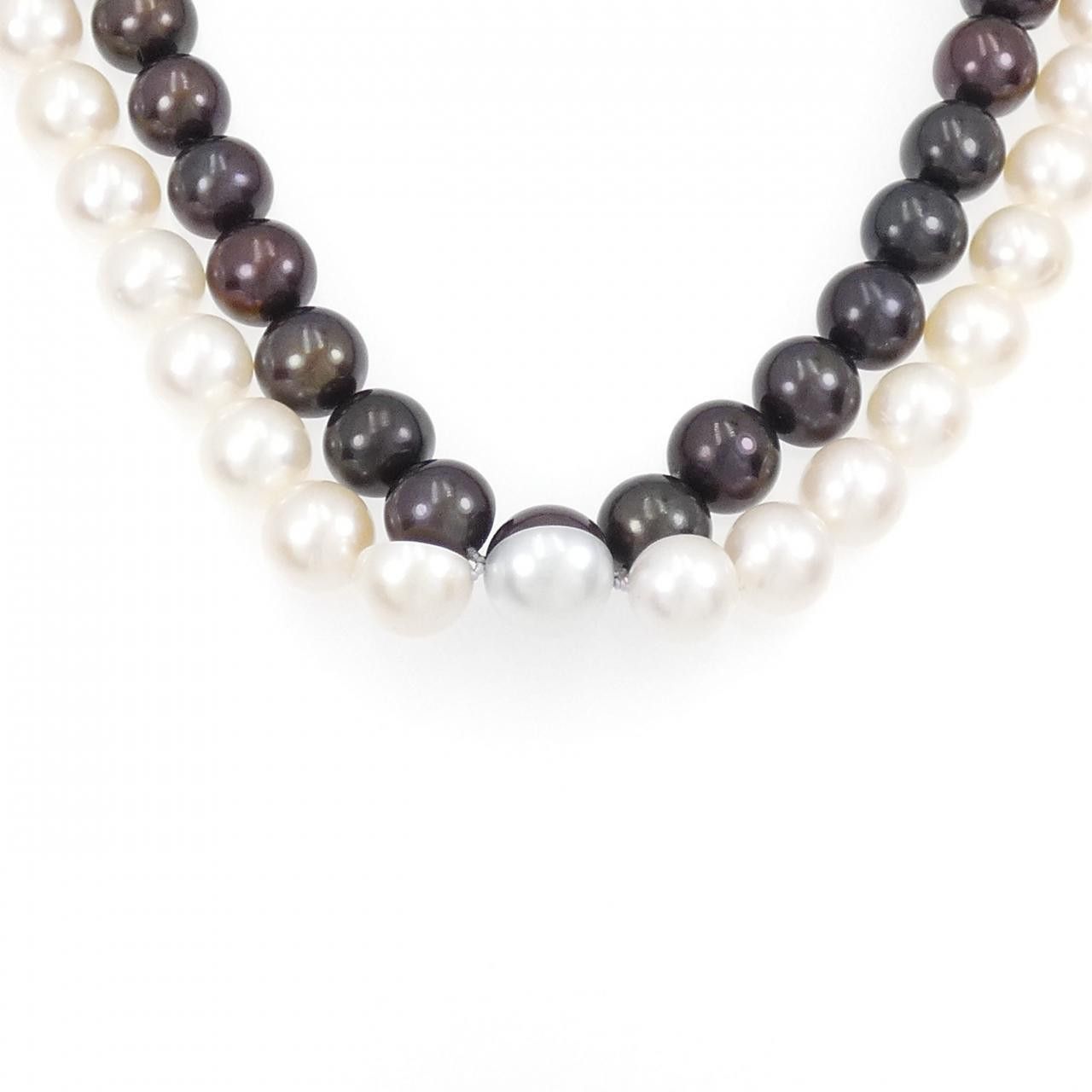 Other Tasaki Tasaki 750 Yellow Gold Freshwater Pearl Necklace Precious Metal Necklace UFCN1212 DUTY FREE for USA Size ONE SIZE - 1 Thumbnail