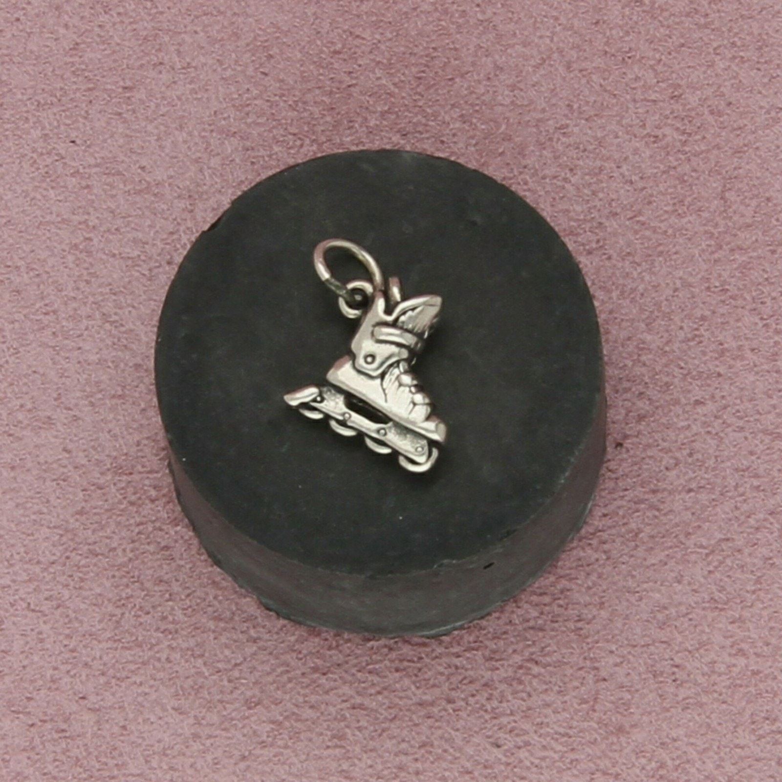 Sterling Silver sterling silver vintage 3d inline roller skate charm pendant Size ONE SIZE - 1 Thumbnail