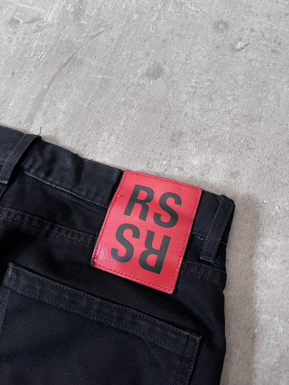 Raf Simons Raf Simons A/W 19 destroyed denim black red jeans rare Size US 32 / EU 48 - 12 Thumbnail
