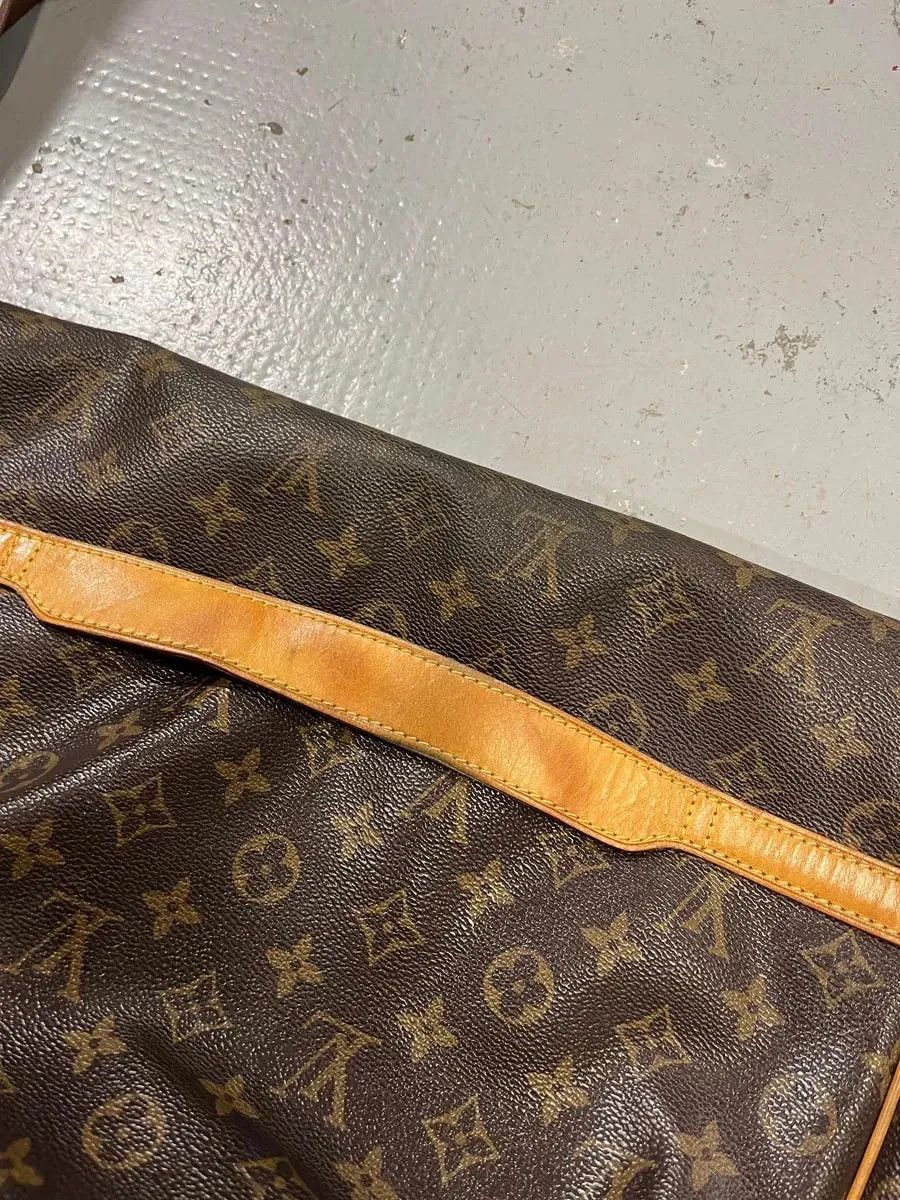 Louis Vuitton 2000s Louis Vuitton Brown Monogram Leather Shoulder Bag Size ONE SIZE - 8 Thumbnail