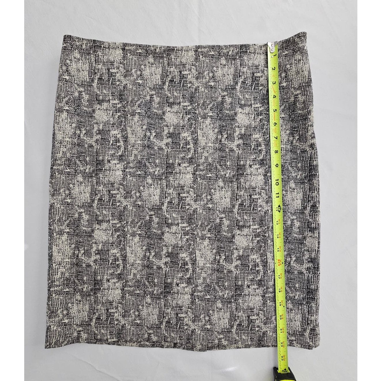 & Other Stories MM. LAFLEUR Black/Cream Pencil Crackle Noho Skirt 12 Size 34" / US 12 / IT 48 - 6 Thumbnail
