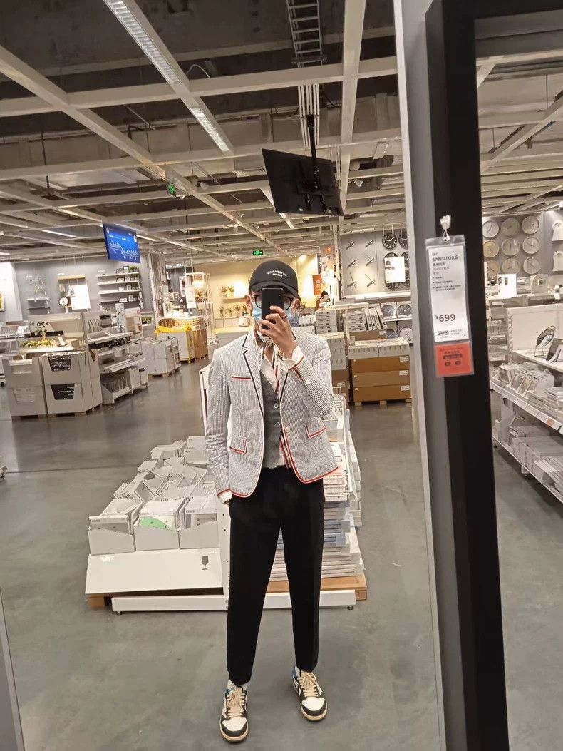 Thom Browne Thom Browne Size 0 Suit 2503-Nextarrow Size 34R - 7 Thumbnail