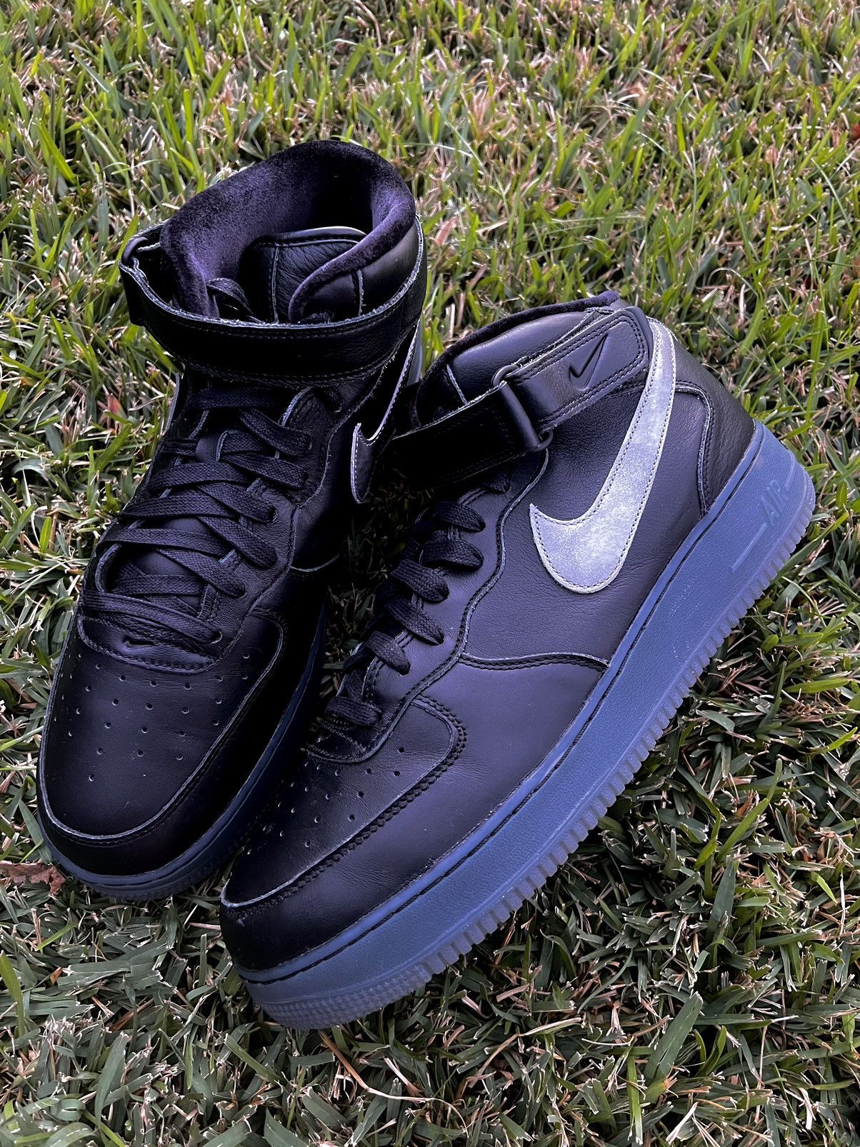 CLEAN Nike Air Force Mid Lux Velvet size 13 Black Shoes