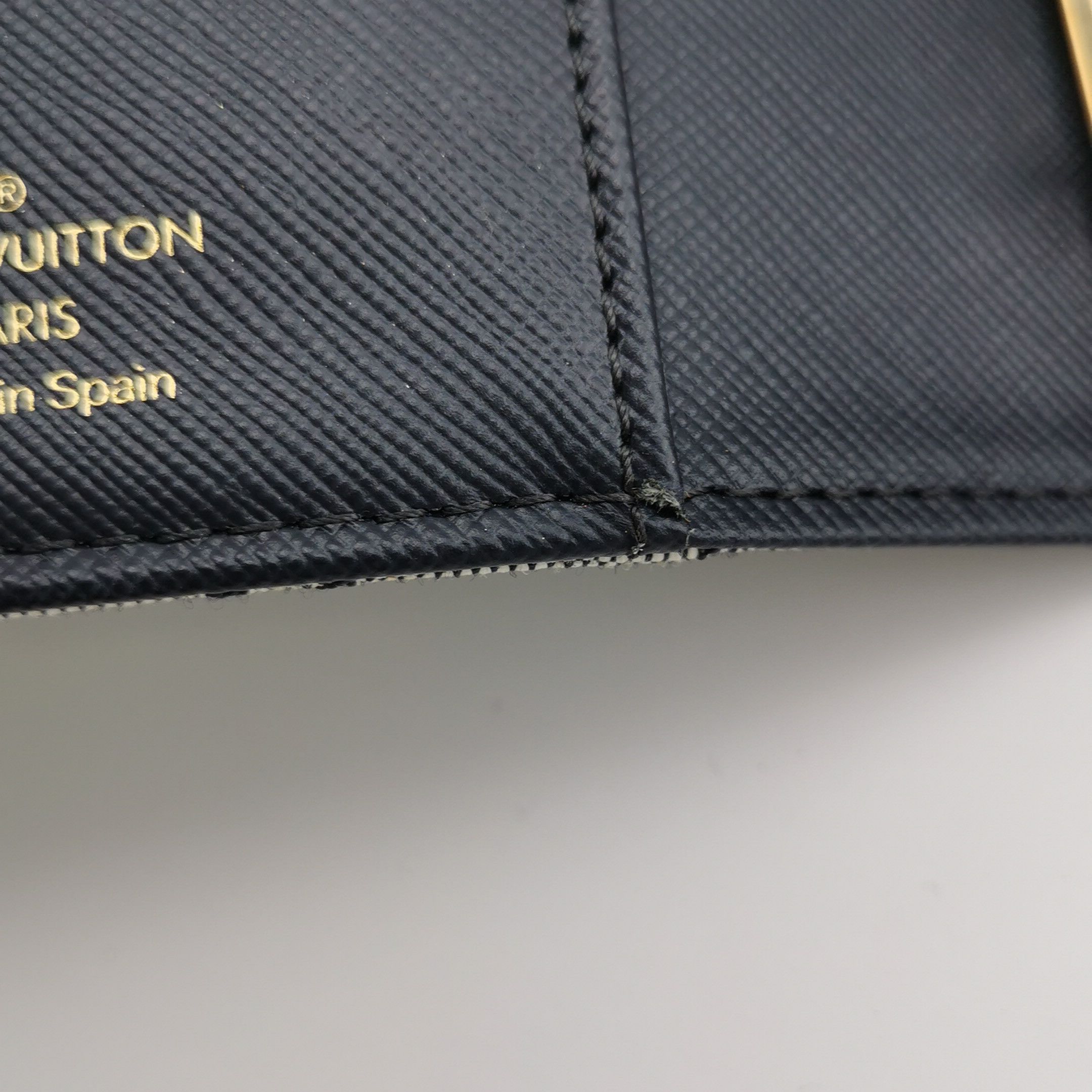Louis Vuitton Louis Vuitton (LV) Canvas monogram notebook cover small lea Size ONE SIZE - 6 Thumbnail