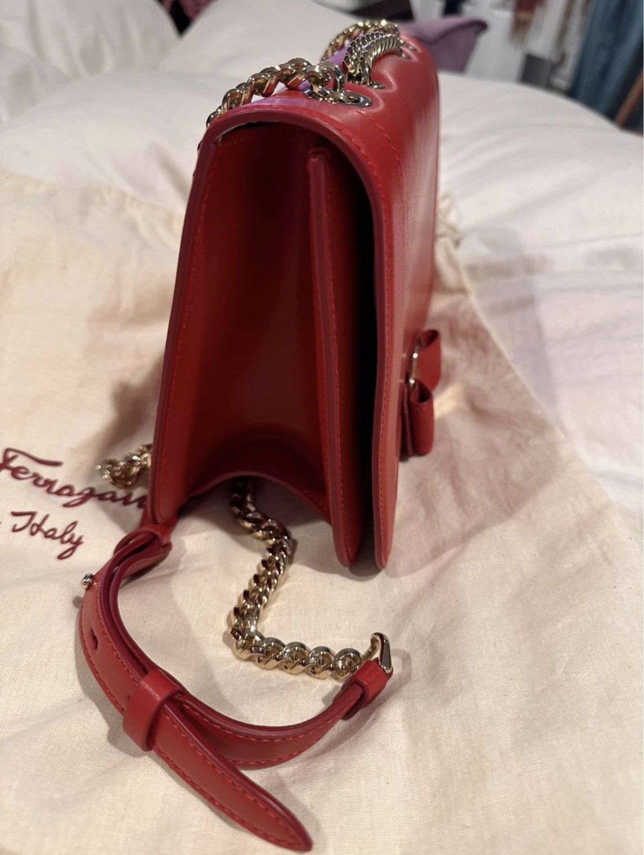 Salvatore Ferragamo Ferragamo Ladies Red Vara Bow Flap Shoulder Bag Size ONE SIZE - 6 Thumbnail
