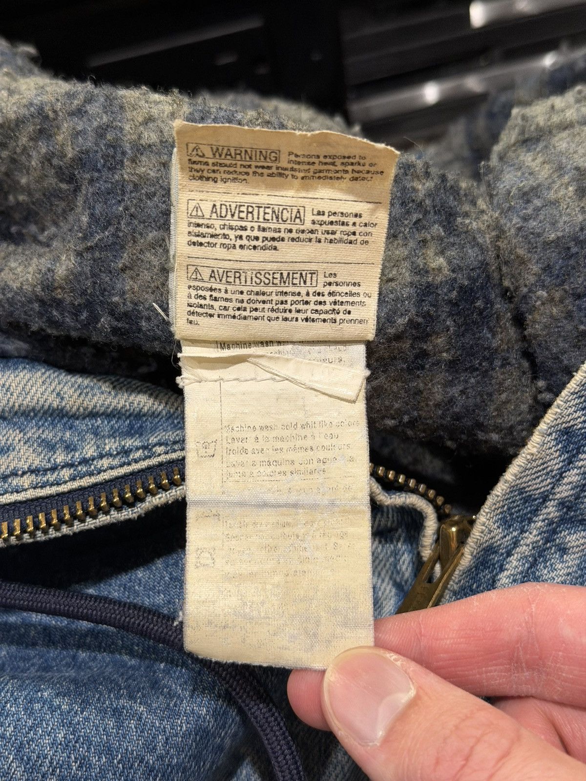 Carhartt Vintage Carhartt Denim Blanket Lined Thrashed Hooded Jacket Size US XL / EU 56 / 4 - 18 Thumbnail