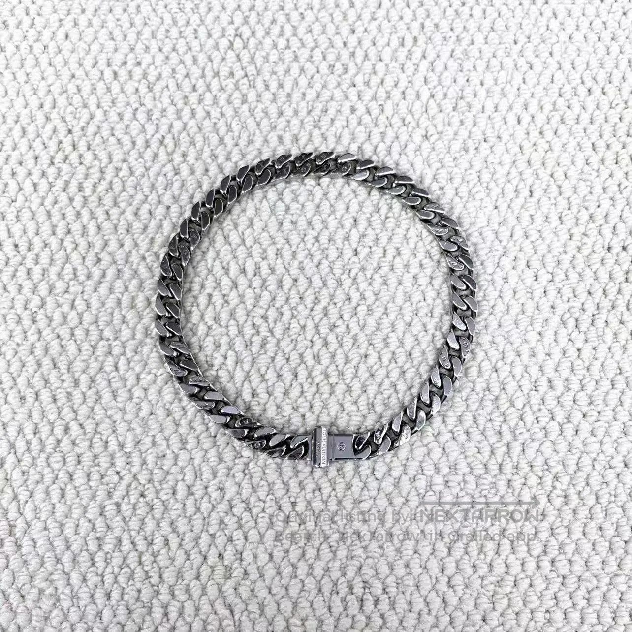 Louis Vuitton louis vuitton silver monogram chain necklace. Size ONE SIZE - 2 Thumbnail