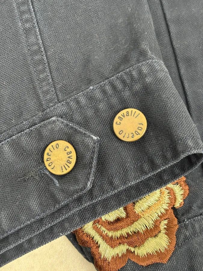 Roberto Cavalli 2000s Roberto Cavalli Navy Embroidered Floral Jacket Size XS / US 0-2 / IT 36-38 - 12 Thumbnail