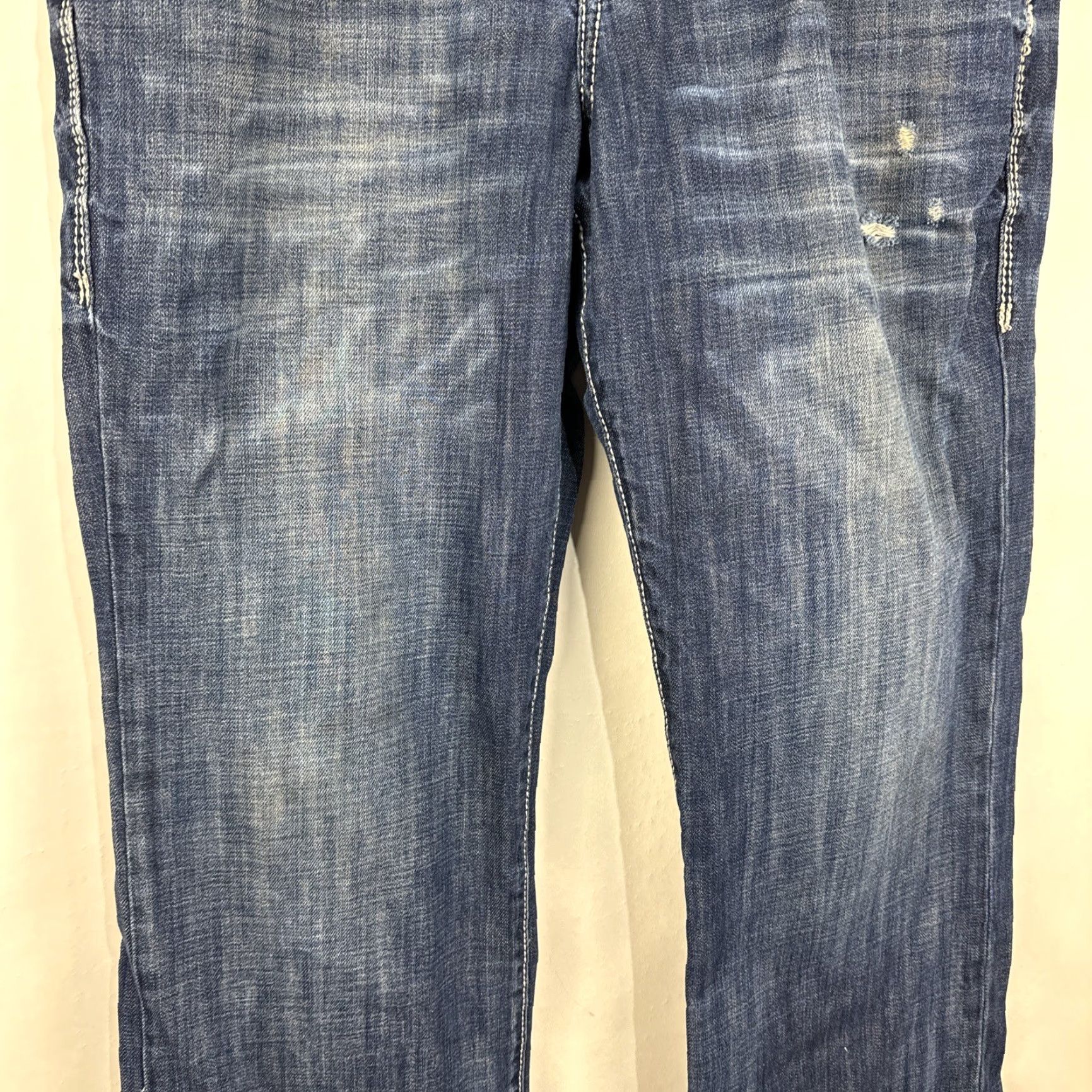 Vintage Rock & Republic Jeans Men's 34x32 Blue Denim Bootcut Medium Wash Distressed Straight 5-Pocket Size US 34 / EU 50 - 6 Thumbnail