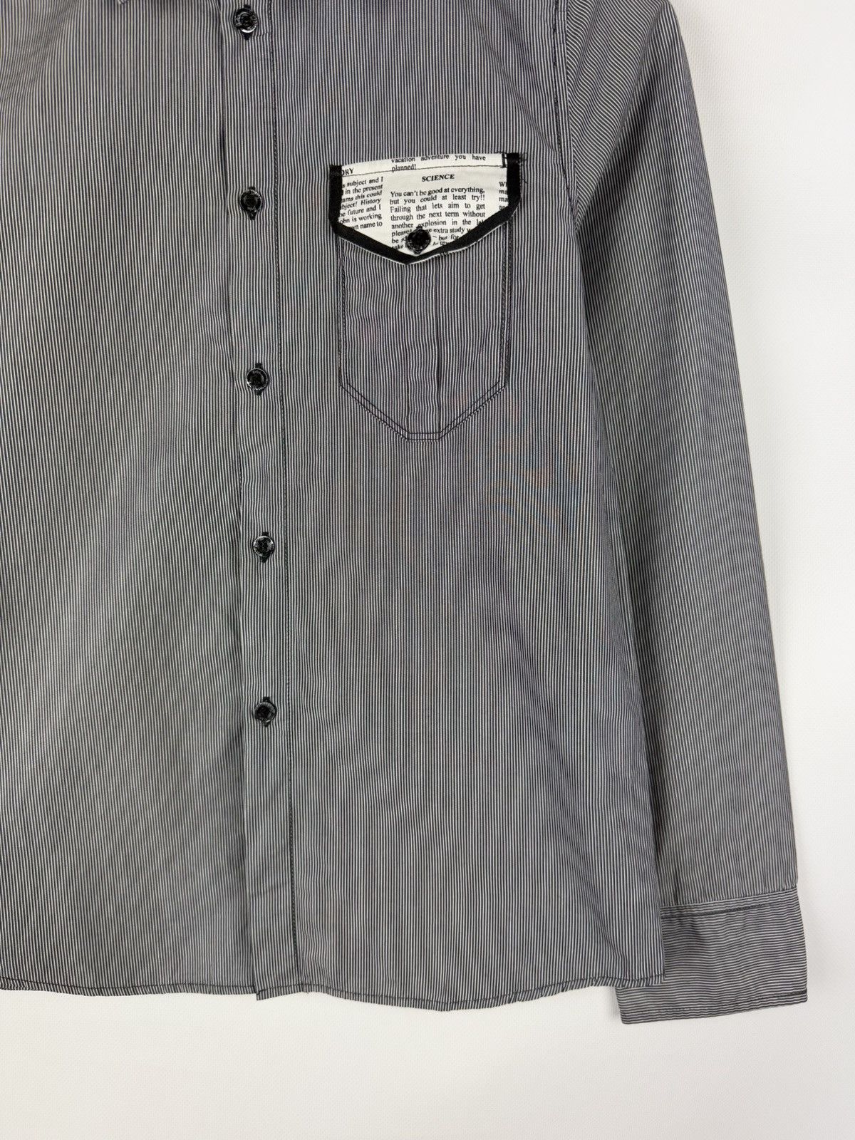 John Galliano John Galliano Long Sleeve Newspaper Print Button Up Shirt Size XS / US 0-2 / IT 36-38 - 6 Thumbnail