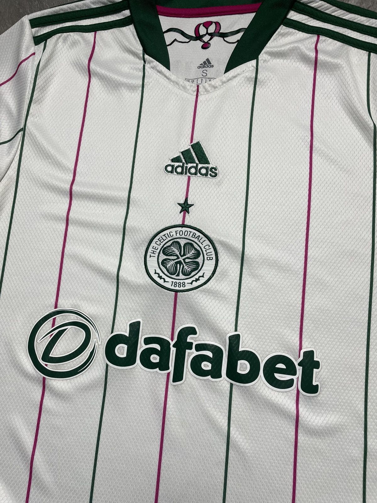 Adidas Adidas Celtic 2021 2022 Football Shirt Soccer Jersey Size US S / EU 44-46 / 1 - 2 Thumbnail