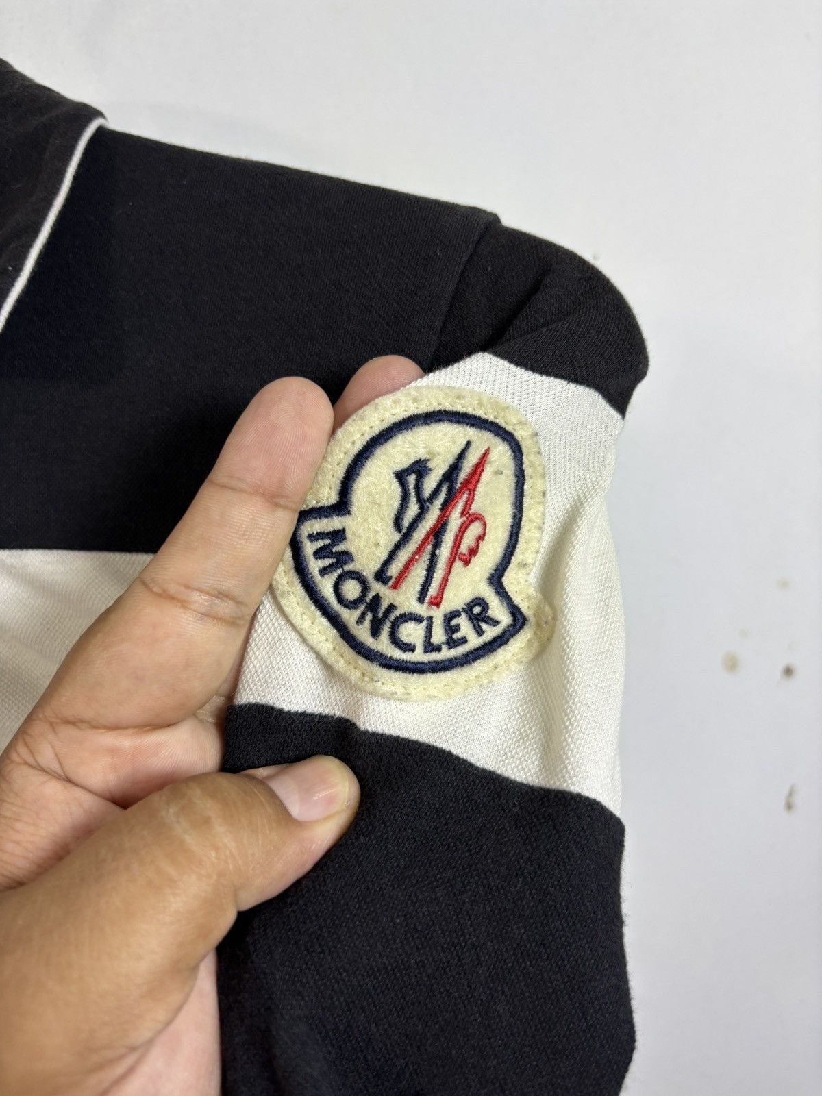 Moncler Moncler Polo Longsleeve Shirt Size S / US 4 / IT 40 - 3 Thumbnail