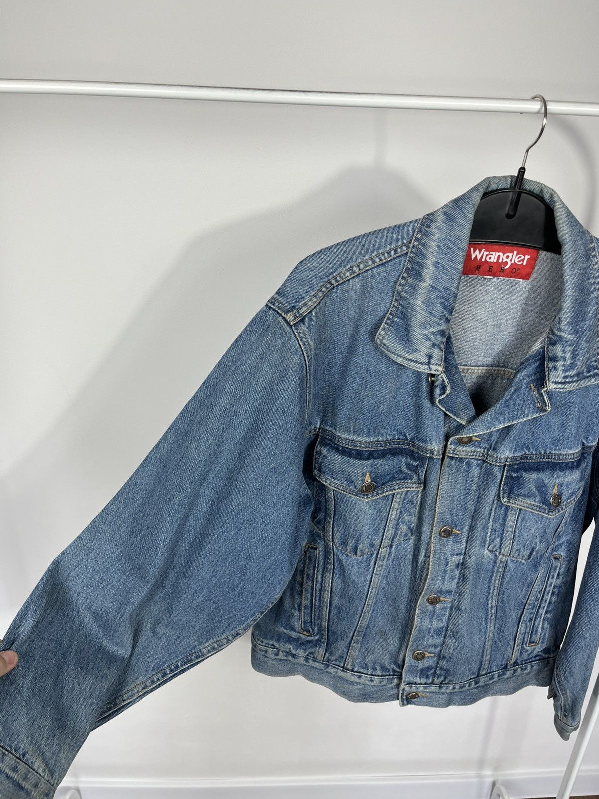 Wrangler Wrangler Hero Vintage Blue Denim Trucker Jacket Size US XL / EU 56 / 4 - 16 Thumbnail