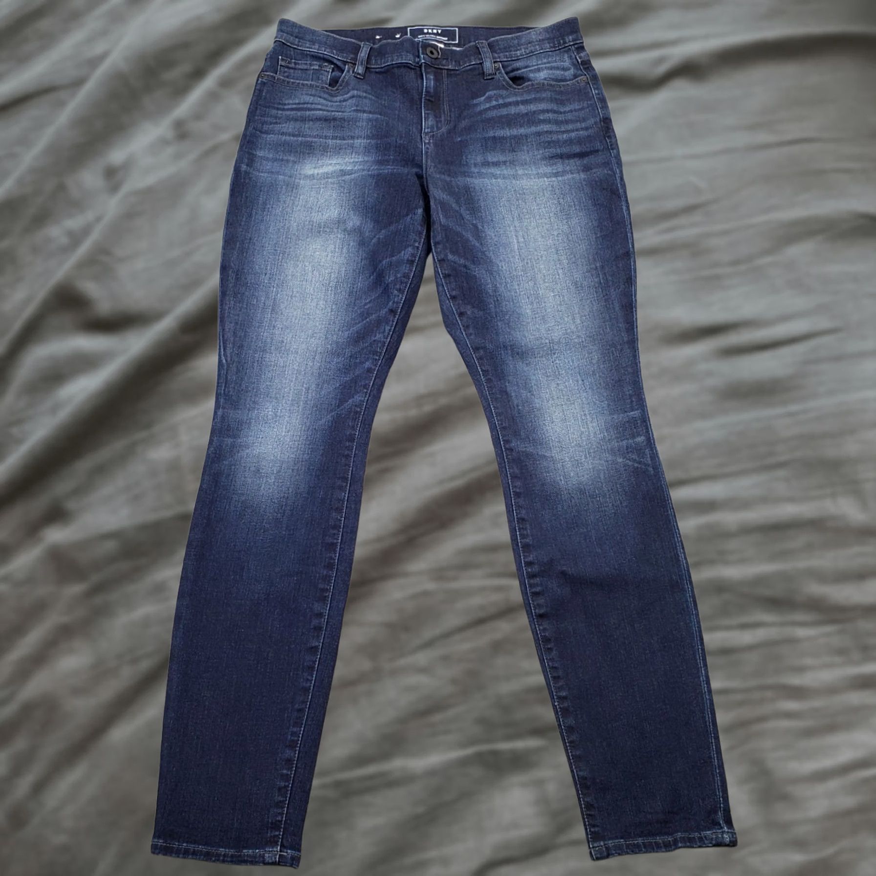 DKNY DKNY Jeans Womens 10 Blue Denim Stretch Medium Wash Ultra Skinny Size 32" / US 10 / IT 46 - 1 Thumbnail
