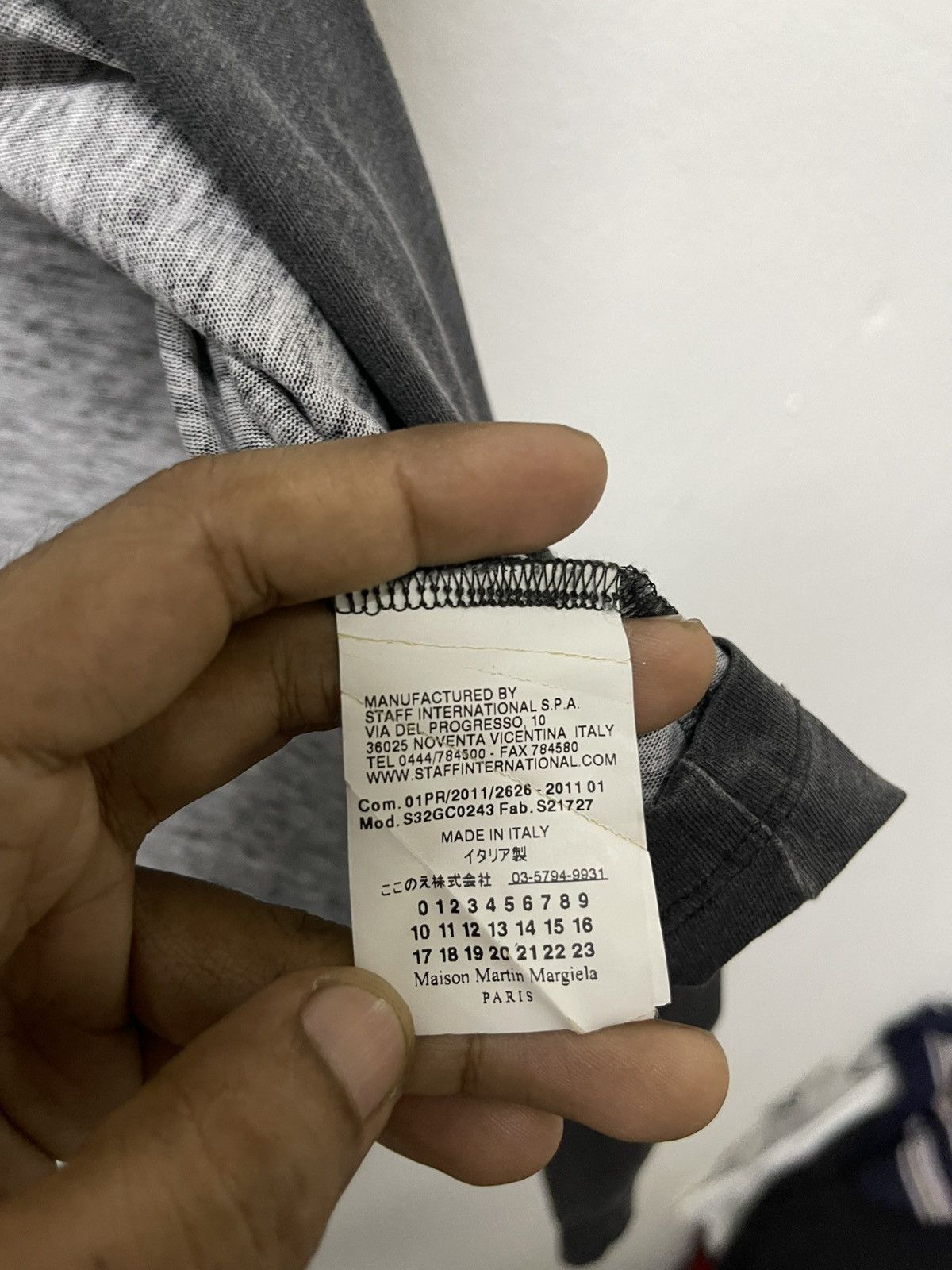 Maison Margiela SS 2019 MAISON MARGIELA CUT AND SEW TSHIRT RARE DESIGN Size S / US 4 / IT 40 - 12 Thumbnail