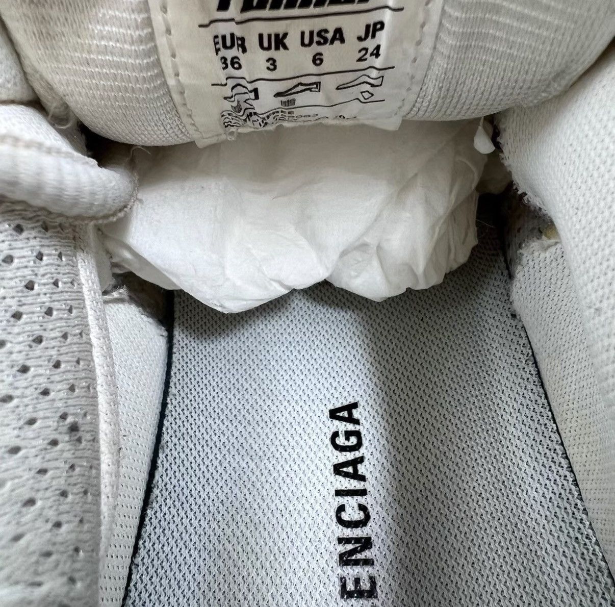 Balenciaga Balenciaga Runner White Vintage Sneakers J41 Size US 6 / IT 36 - 6 Thumbnail