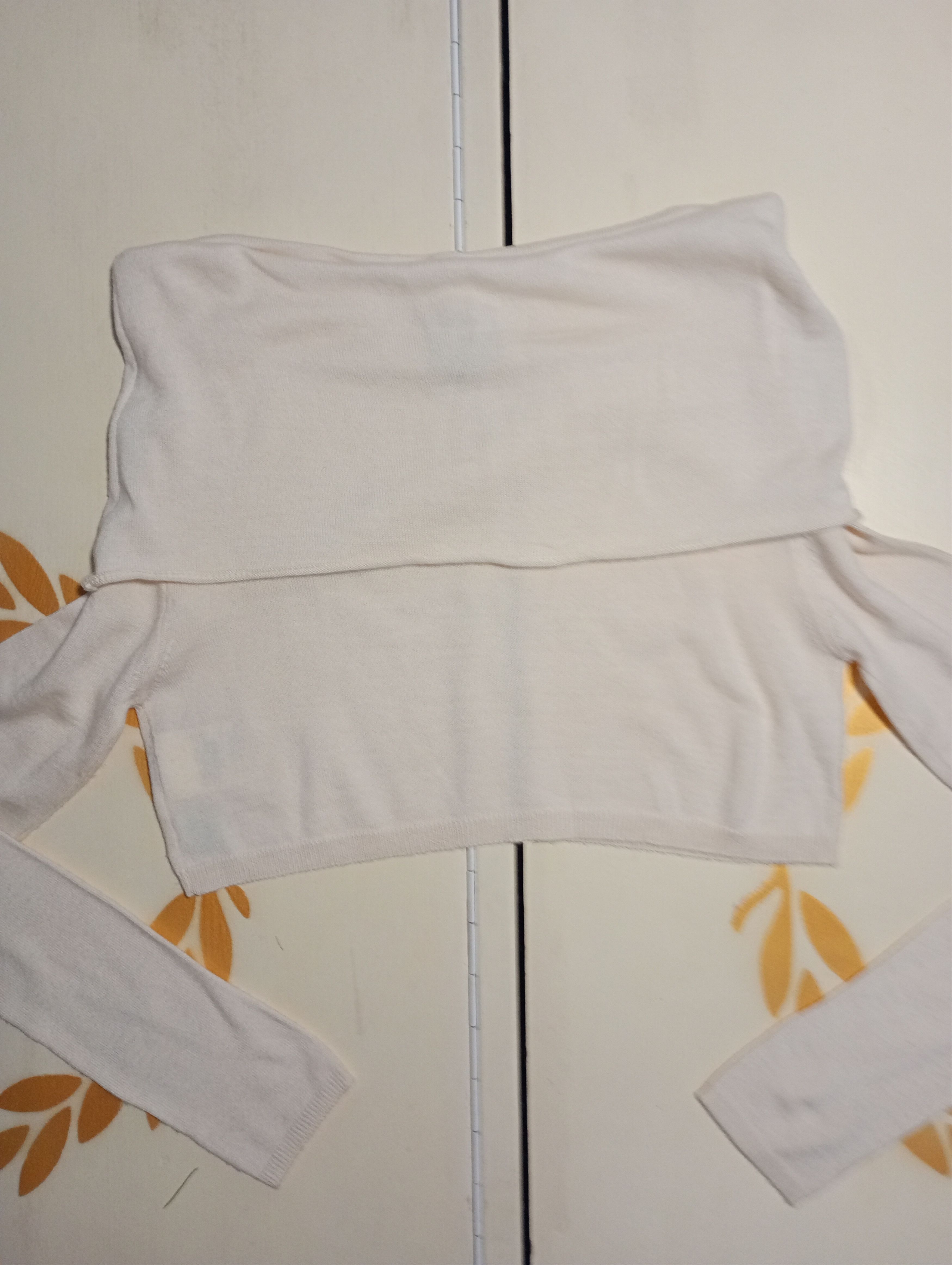 Designer × Dolce & Gabbana Dolce & Gabbana Crop Top White Size S / US 4 / IT 40 - 7 Thumbnail