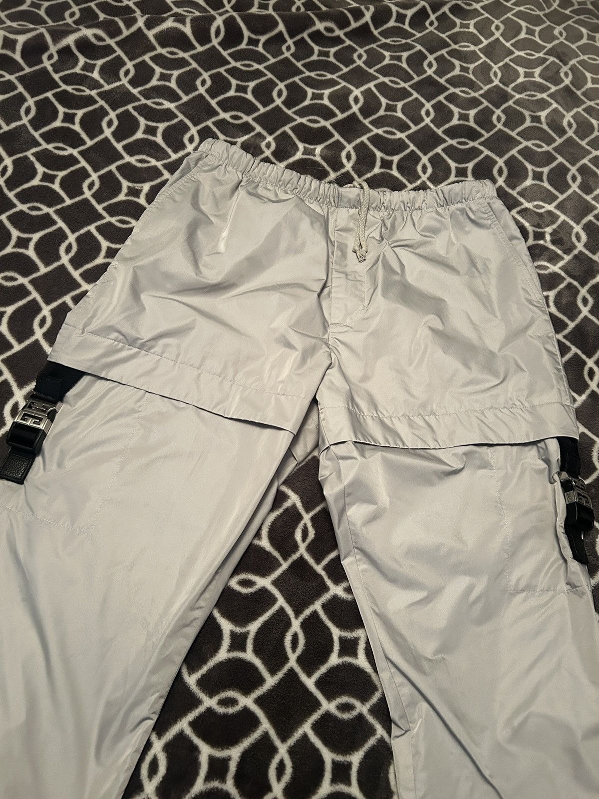 Givenchy Givenchy Buckle Cargo Pants Size US 33 - 3 Thumbnail