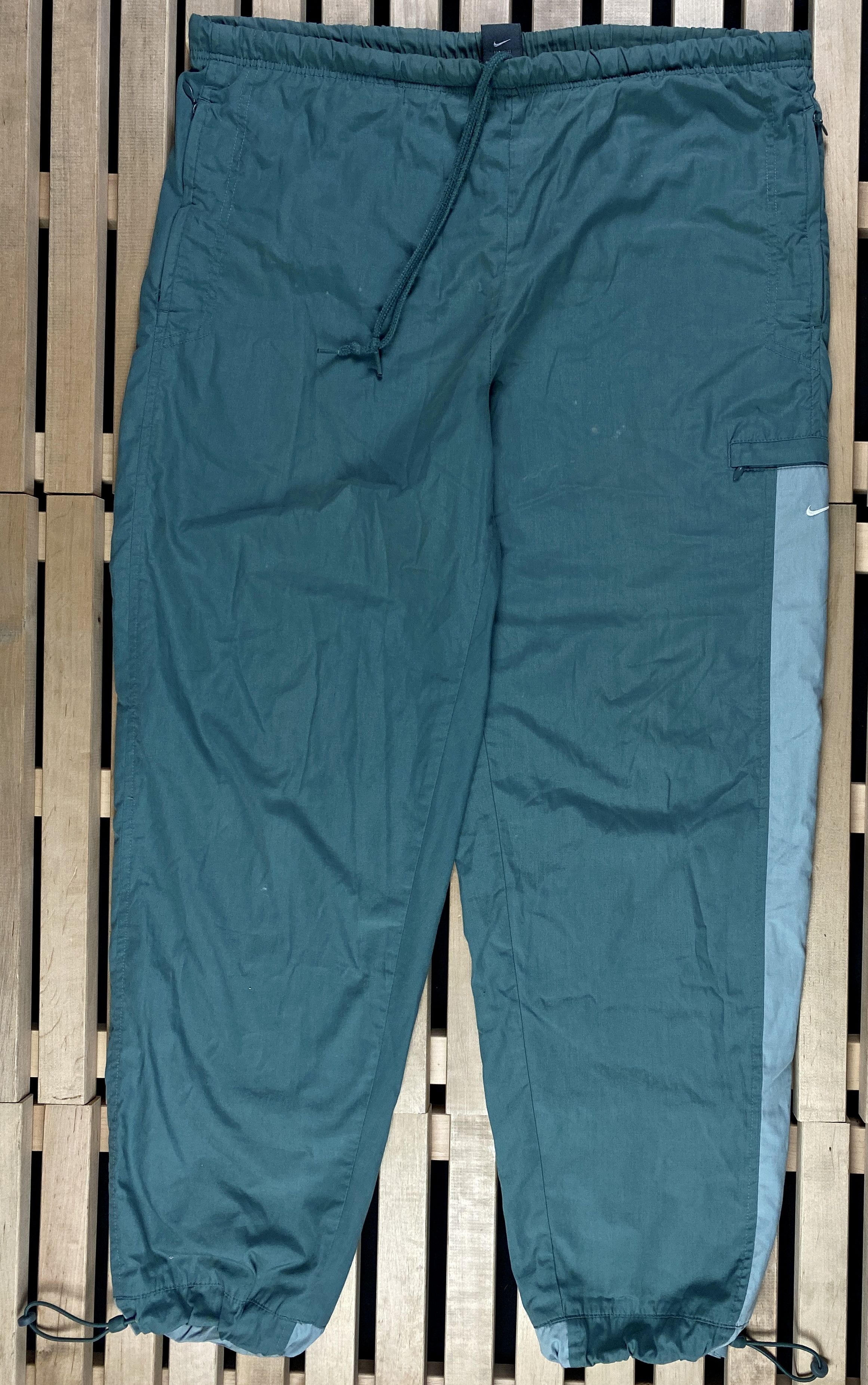 Nike × Vintage Mens Vinatge Joggers Pants With Drawstrings Nike Size L Size US 32 / EU 48 - 1 Thumbnail