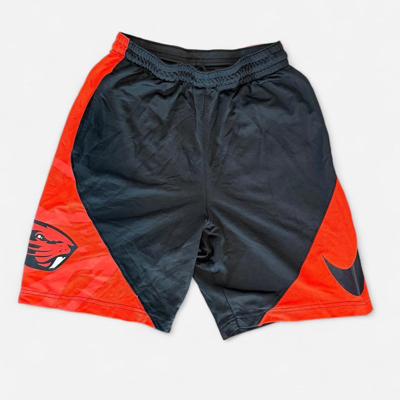 Nike Nike Men's black red Shorts Size US 34 / EU 50 - 1 Thumbnail