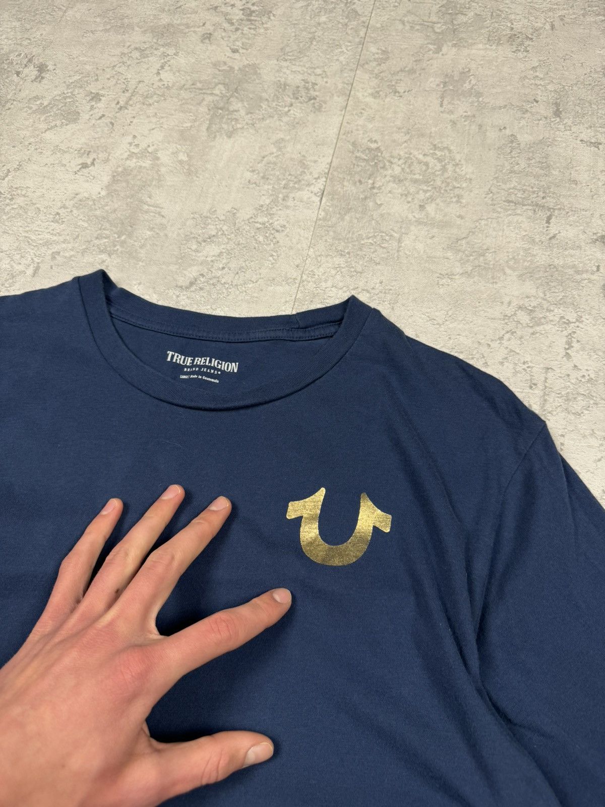 True Religion True Religion Blue T Shirt Big Gold Logo Size L Size US L / EU 52-54 / 3 - 8 Thumbnail
