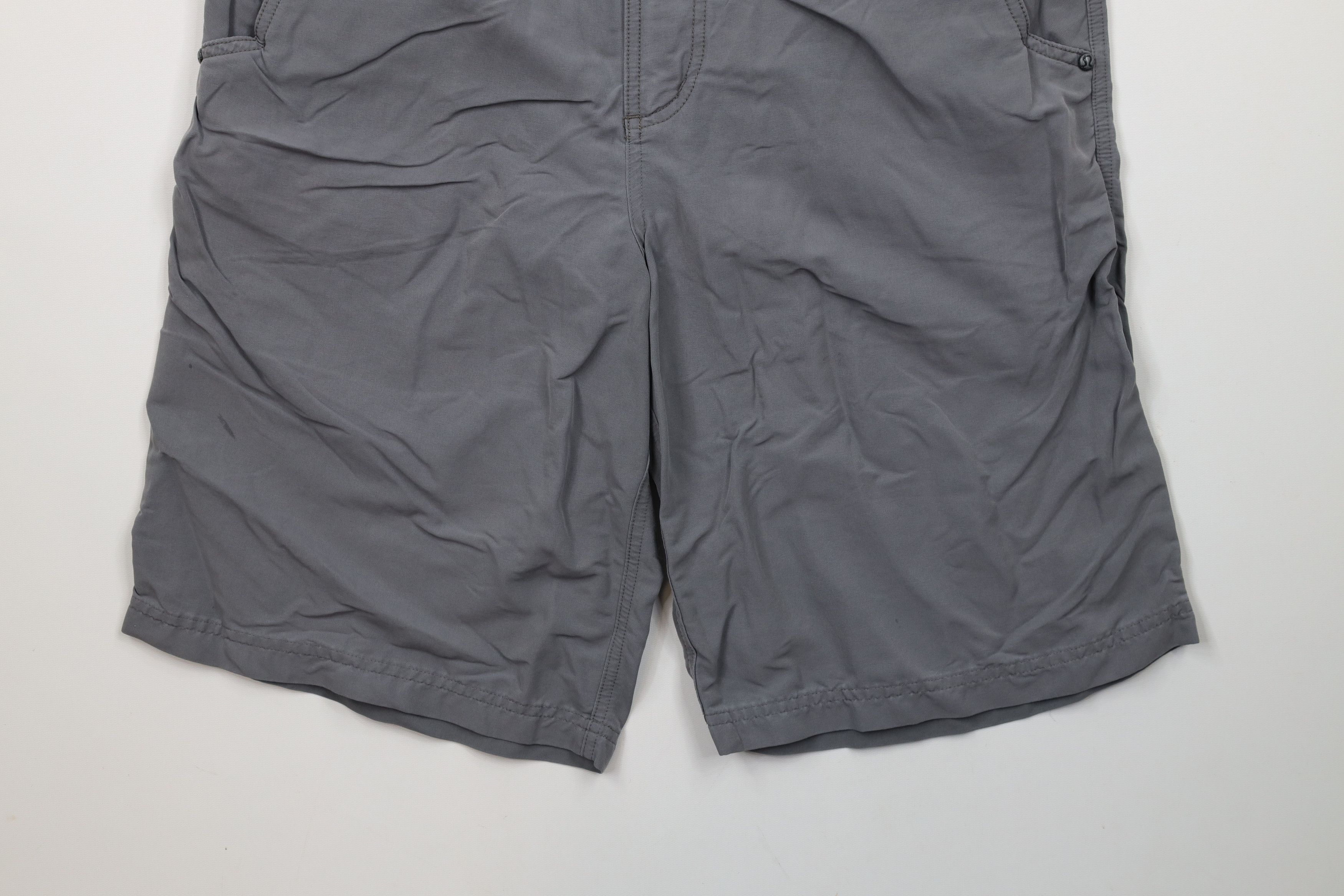 Lululemon × Vintage Vintage Lululemon Flat Front Stretch Golf Chino Shorts Gray Size US 36 / EU 52 - 4 Thumbnail