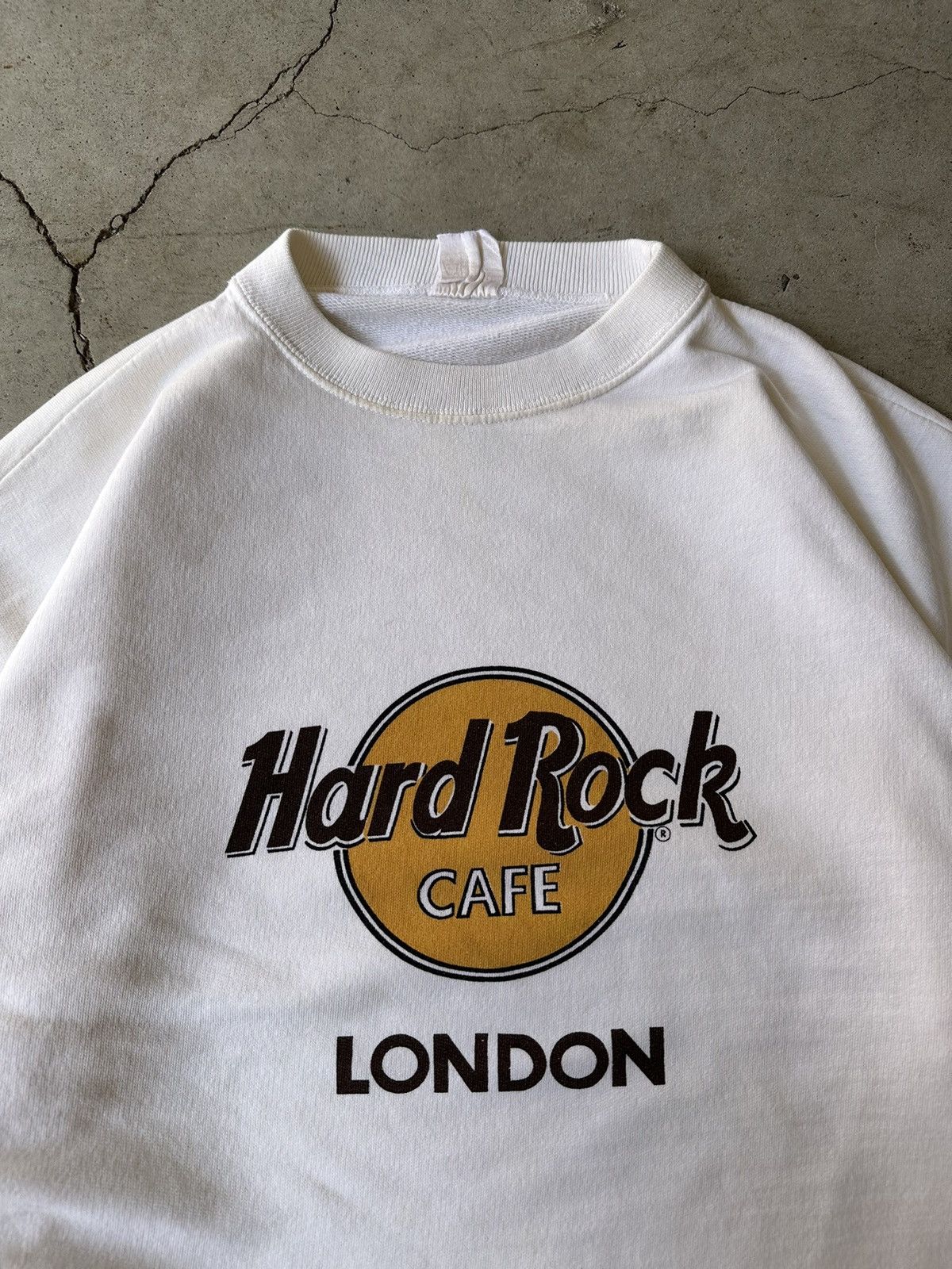 Hard Rock Cafe Vintage Y2K Hard Rock Cafe white sweatshirt Size US L / EU 52-54 / 3 - 3 Thumbnail