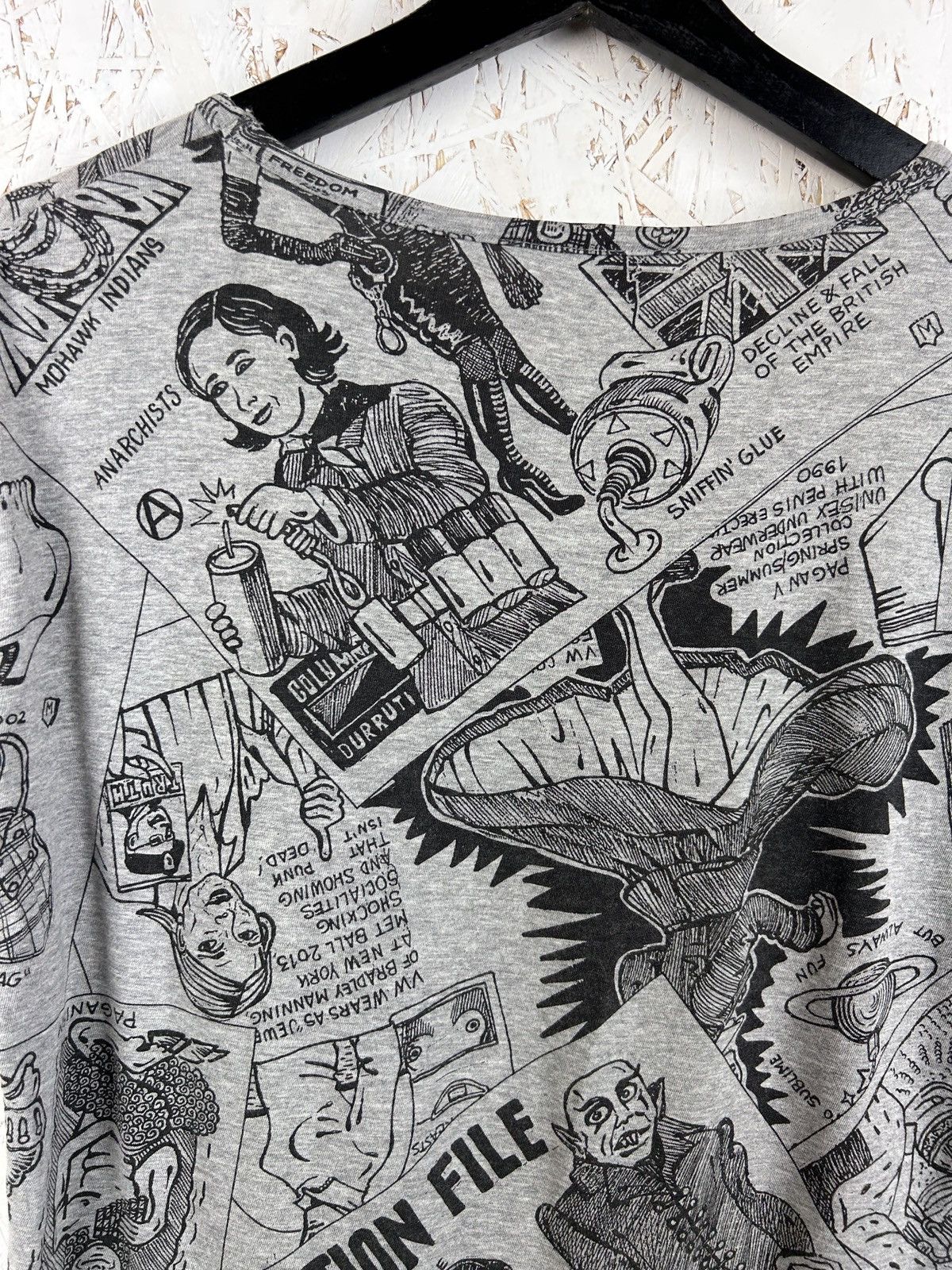 Vivienne Westwood Vivienne Westwood x Matteo Guarnaccia SS15 Art AOP T-Shirt Size US S / EU 44-46 / 1 - 7 Thumbnail