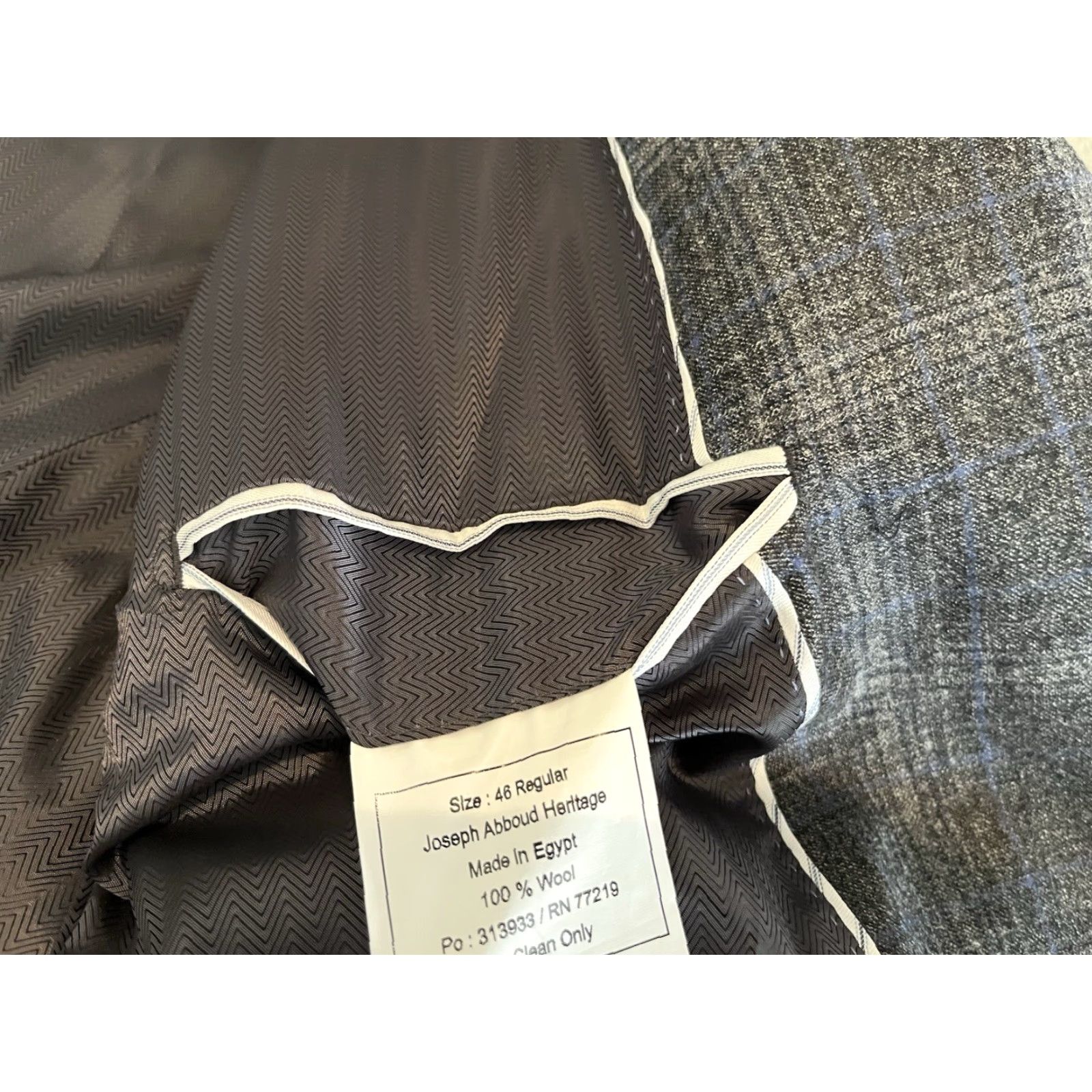 Joseph Abboud Joseph Abboud Heritage Plaid Wool Blazer Sport Coat Blazer Mens 46R Gray Blue 2 Button Regular Coat Jacket Size 46R - 5 Thumbnail