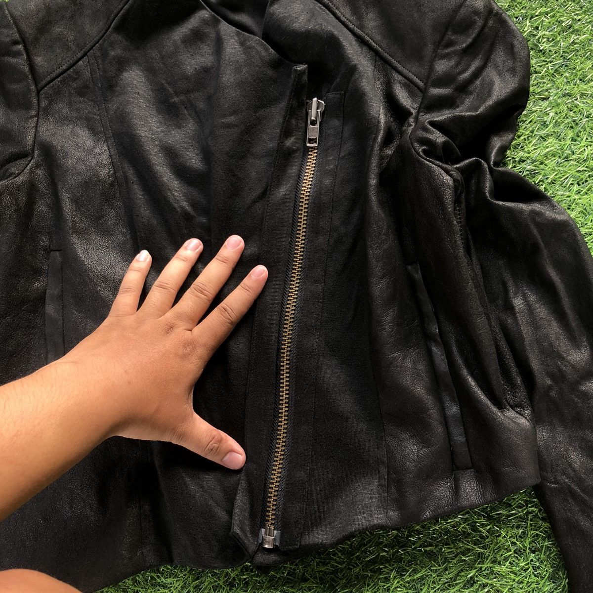 Helmut Lang Helmut Lang Asymmetrical Soft Leather Jacket Size L / US 10 / IT 46 - 4 Thumbnail