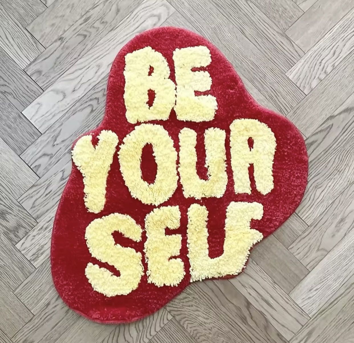 Japanese Brand Be Your Self Shape Tufted Rug Size ONE SIZE - 1 Thumbnail
