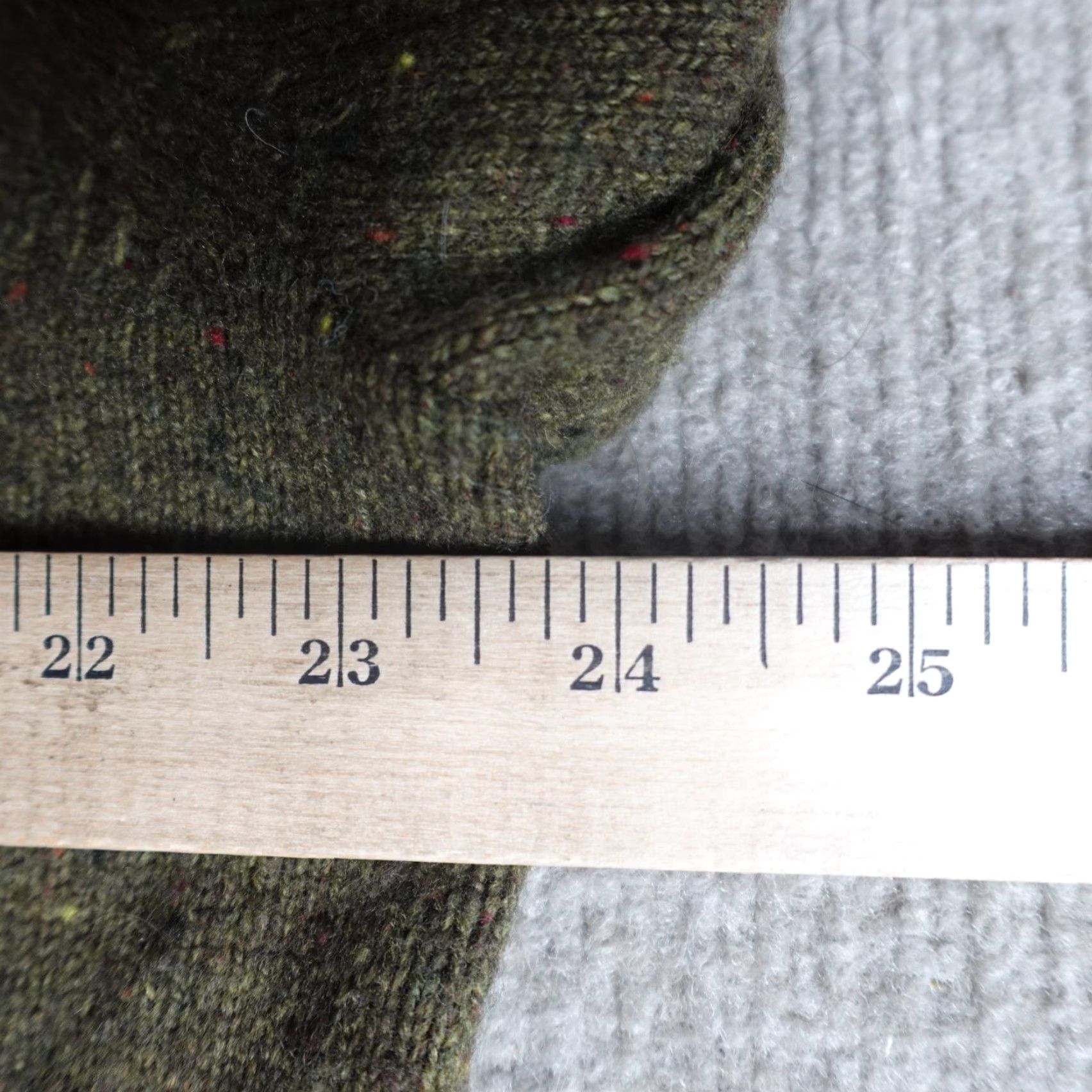 J.Crew VINTAGE J.CREW Mens Sweater Cardigan Long Sleeve Collared Shawl Green Large L Regular Mens Ships Next Business Day Size US L / EU 52-54 / 3 - 4 Thumbnail