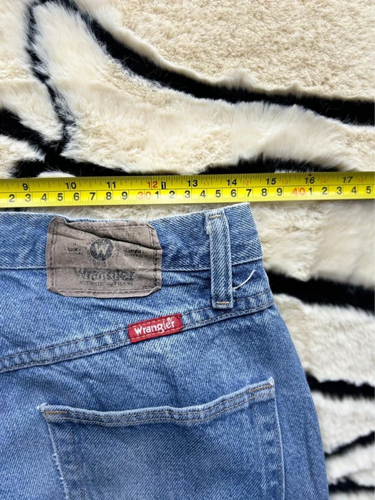 Other Men’s vintage wrangler baggy fit jeans Y2K style size 30x32 Size US 30 / EU 46 - 4 Thumbnail